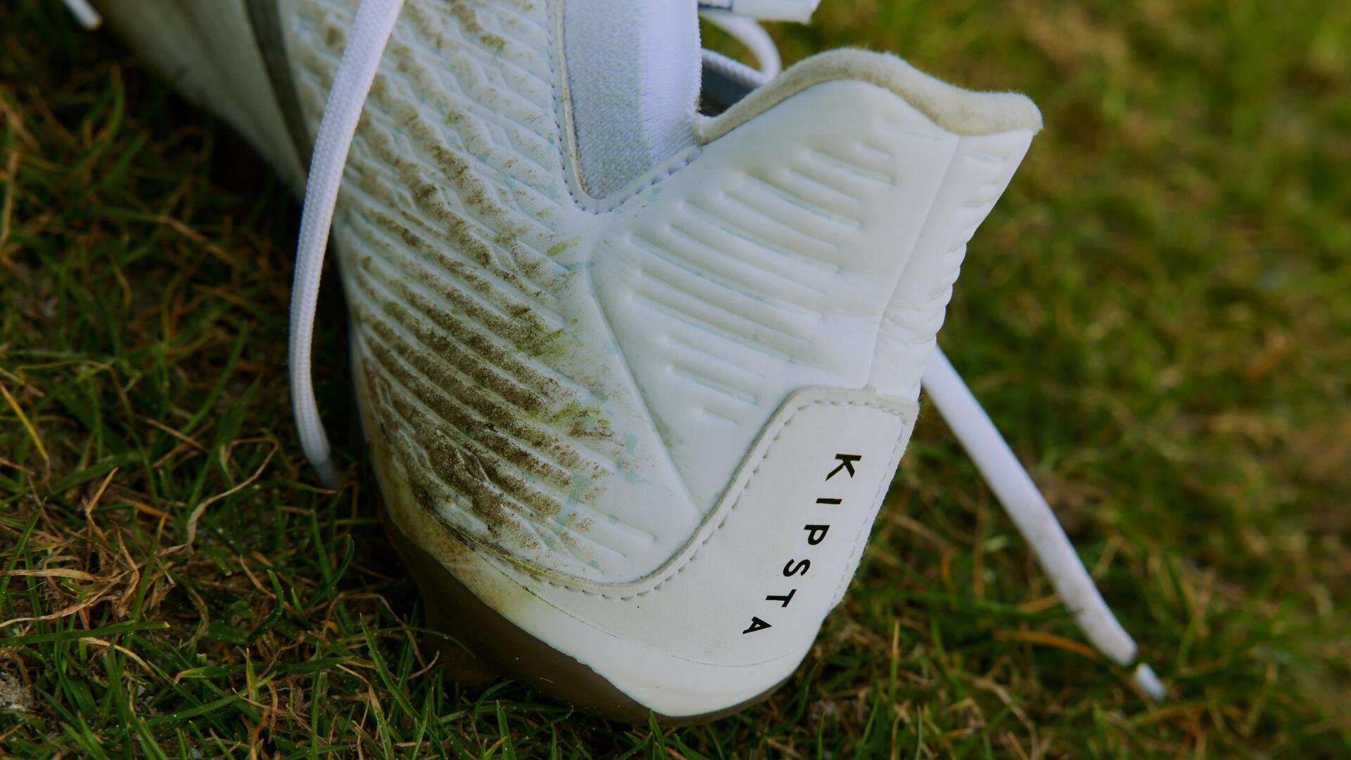 Cómo limpiar las botas de fútbol: la guía definitiva