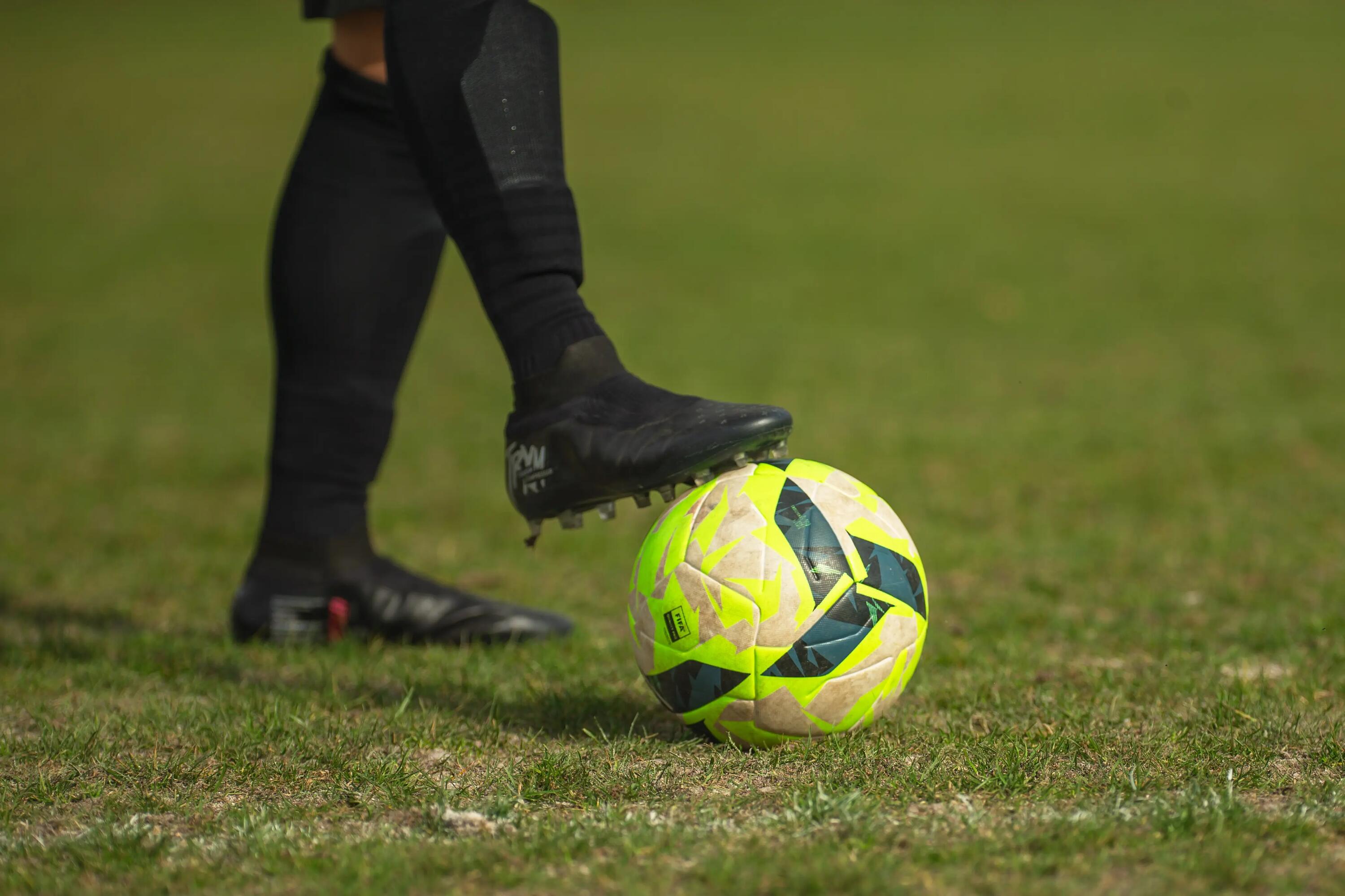 Felnőtt futballcipő - Traxium Compressor FG 25/32
