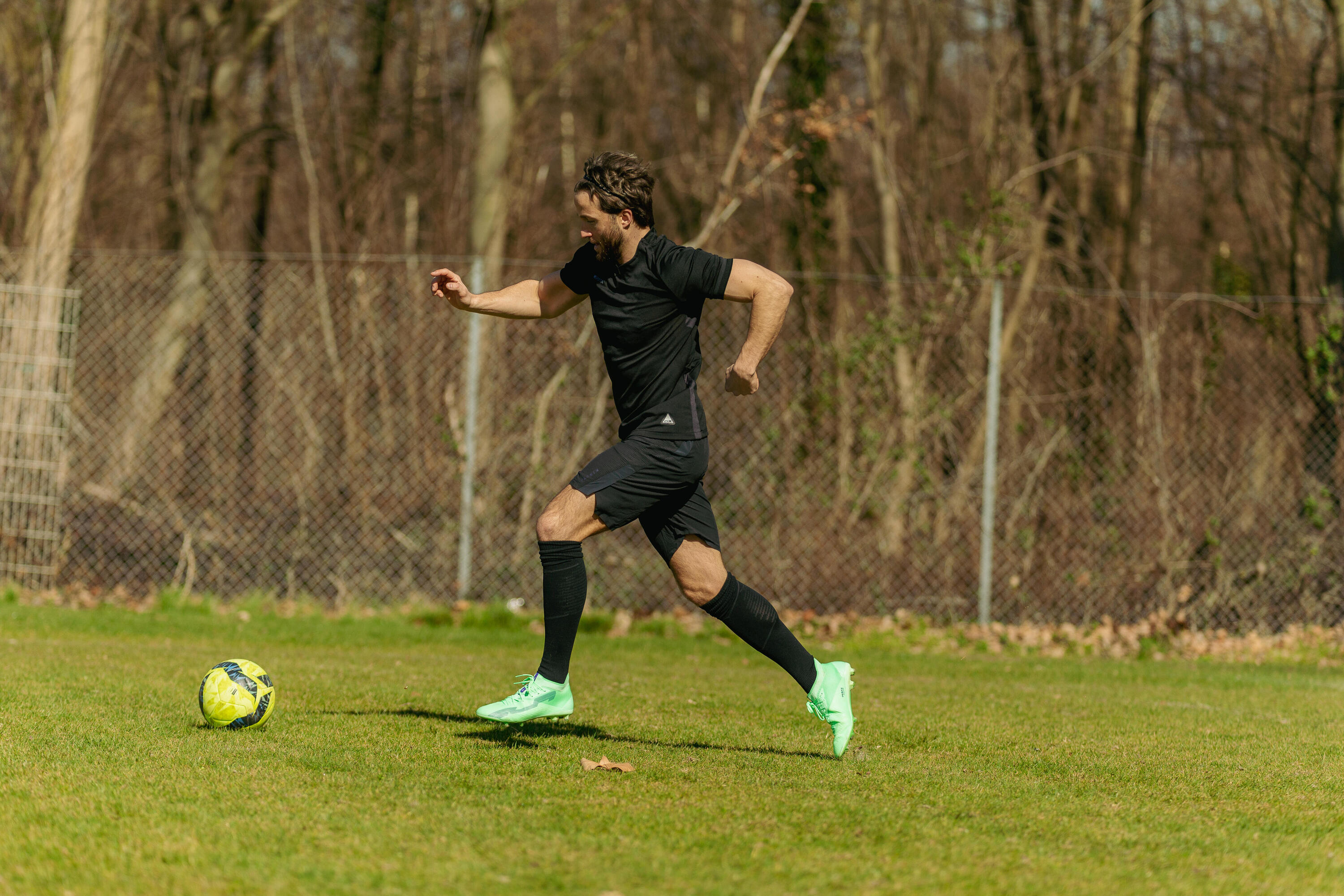 Pantalón corto de fútbol adulto CLR negro  10/10