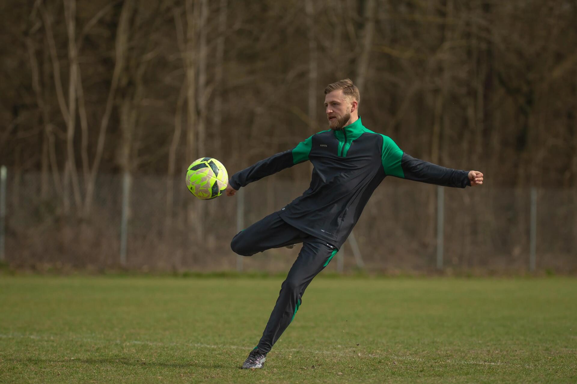 Die richtige Wahl der Kleidung zum Fußballspielen