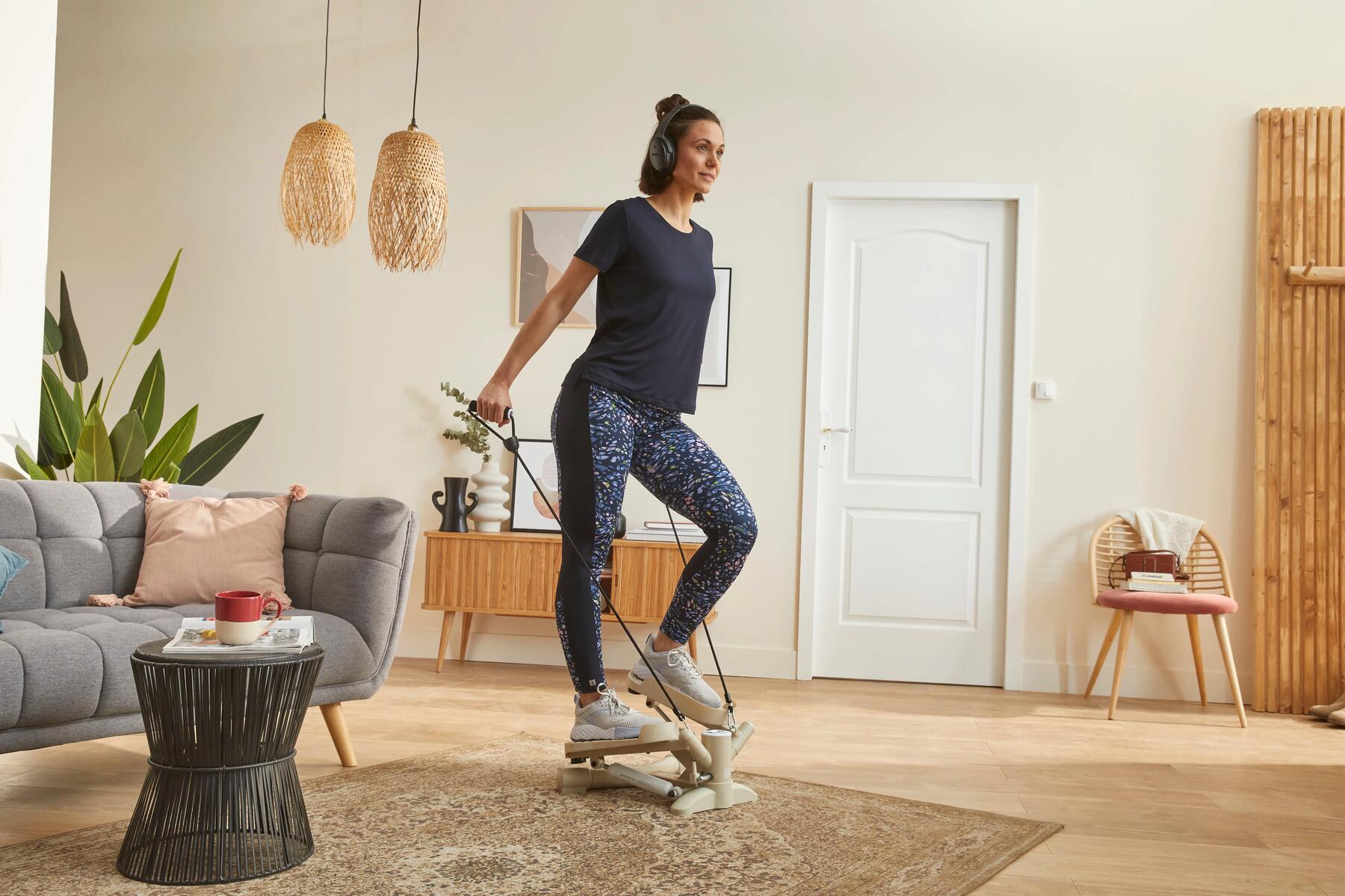 STEPPERUL – CARE SUNT BENEFICIILE + CELE MAI EFICIENTE EXERCIȚII PENTRU SLĂBIT