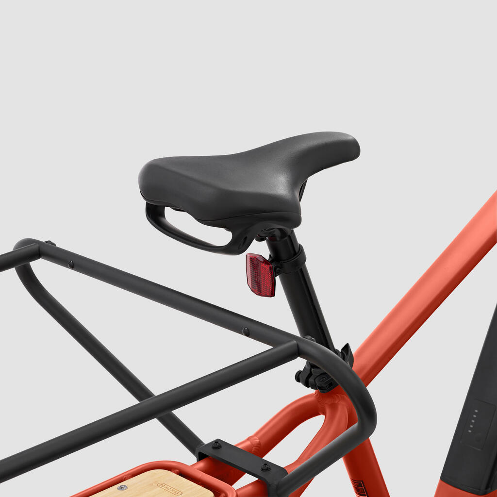 Nákladný elektrický bicykel Longtail R500E s držiakom nákladu vzadu červený