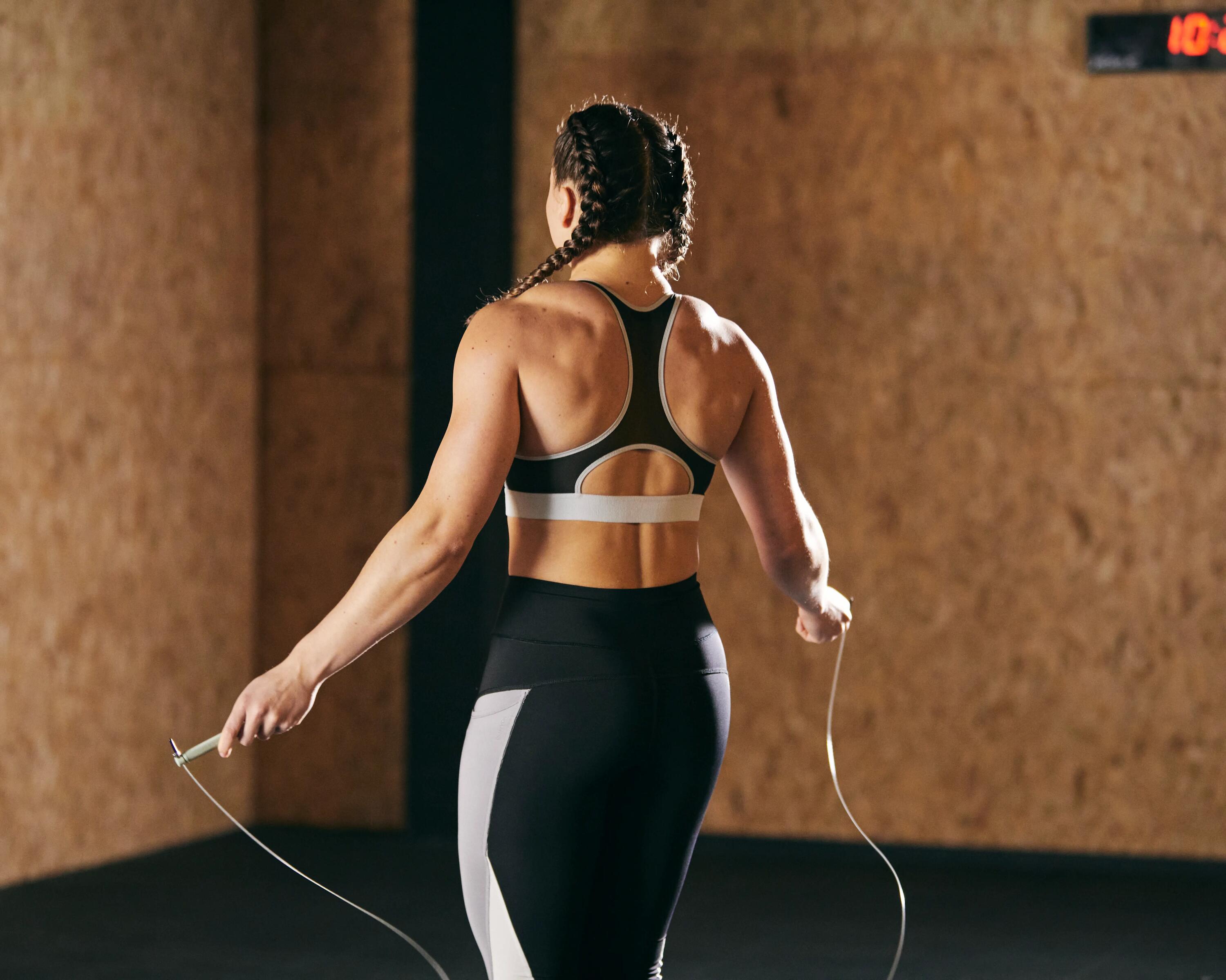 Skakanka do crossfitu – jaką wybrać? Ranking skakanek