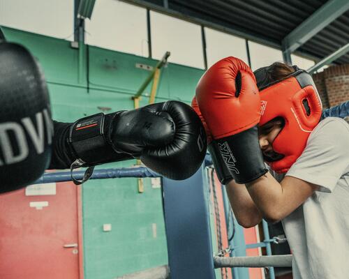 Boxe : un sport aux multiples bénéfices pour votre enfant !