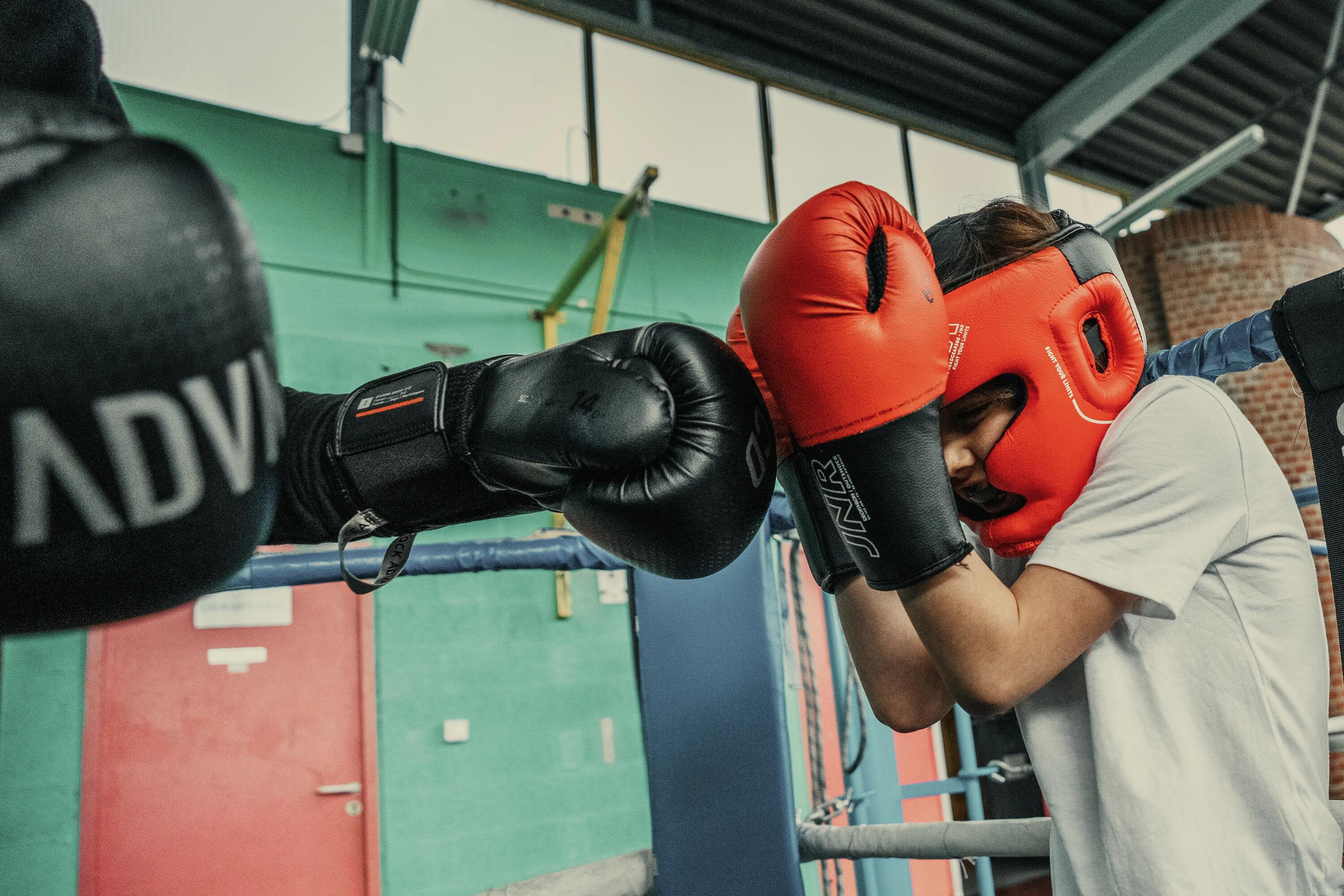 Boxul: un sport cu multiple beneficii pentru copilul tău!