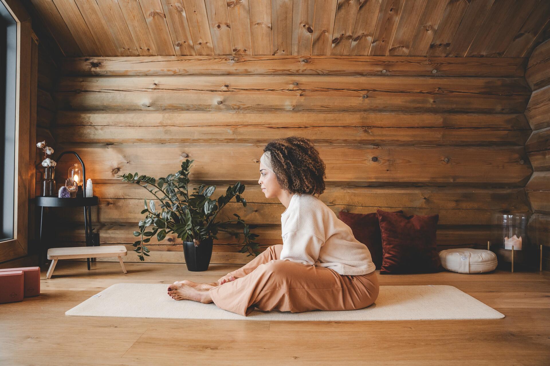 Die richtige Wahl der Bekleidung für sanftes Yoga