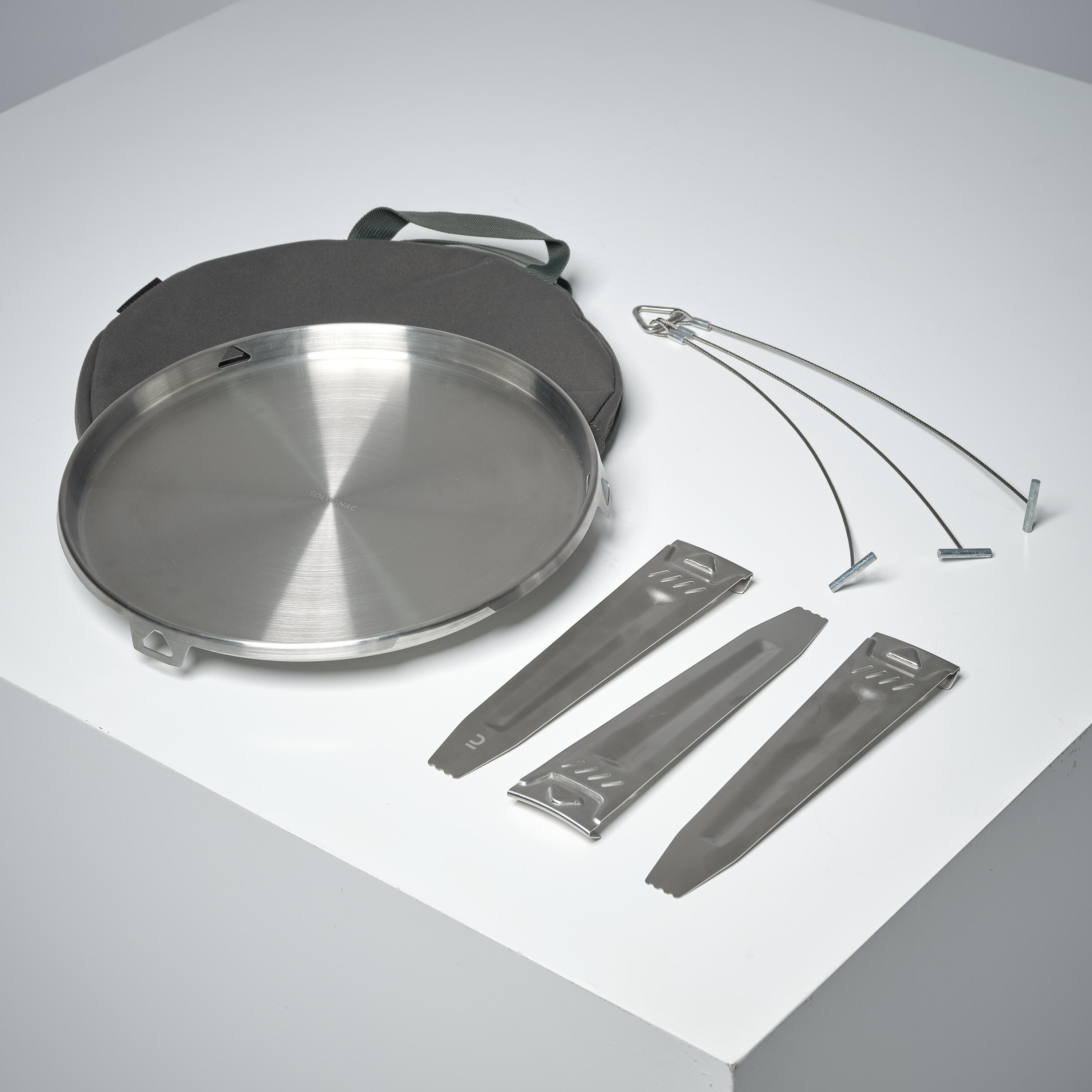 Plancha Griddle on Tripod Stainless-Steel 30 cm - Bushcraft - SOLOGNAC