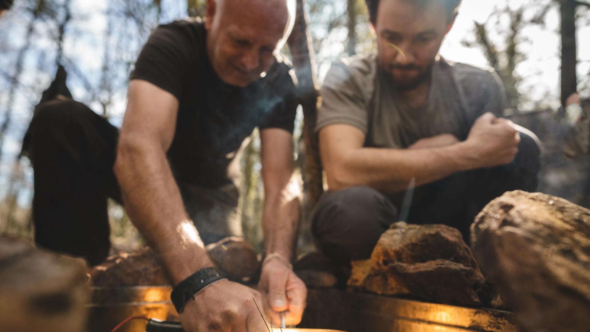 kampvuur maken op camping