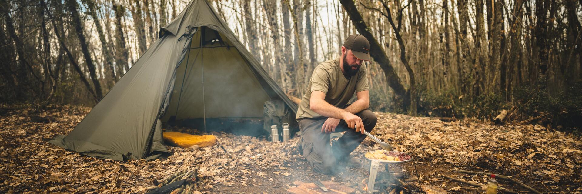 bivouac-couple-tente-feu
