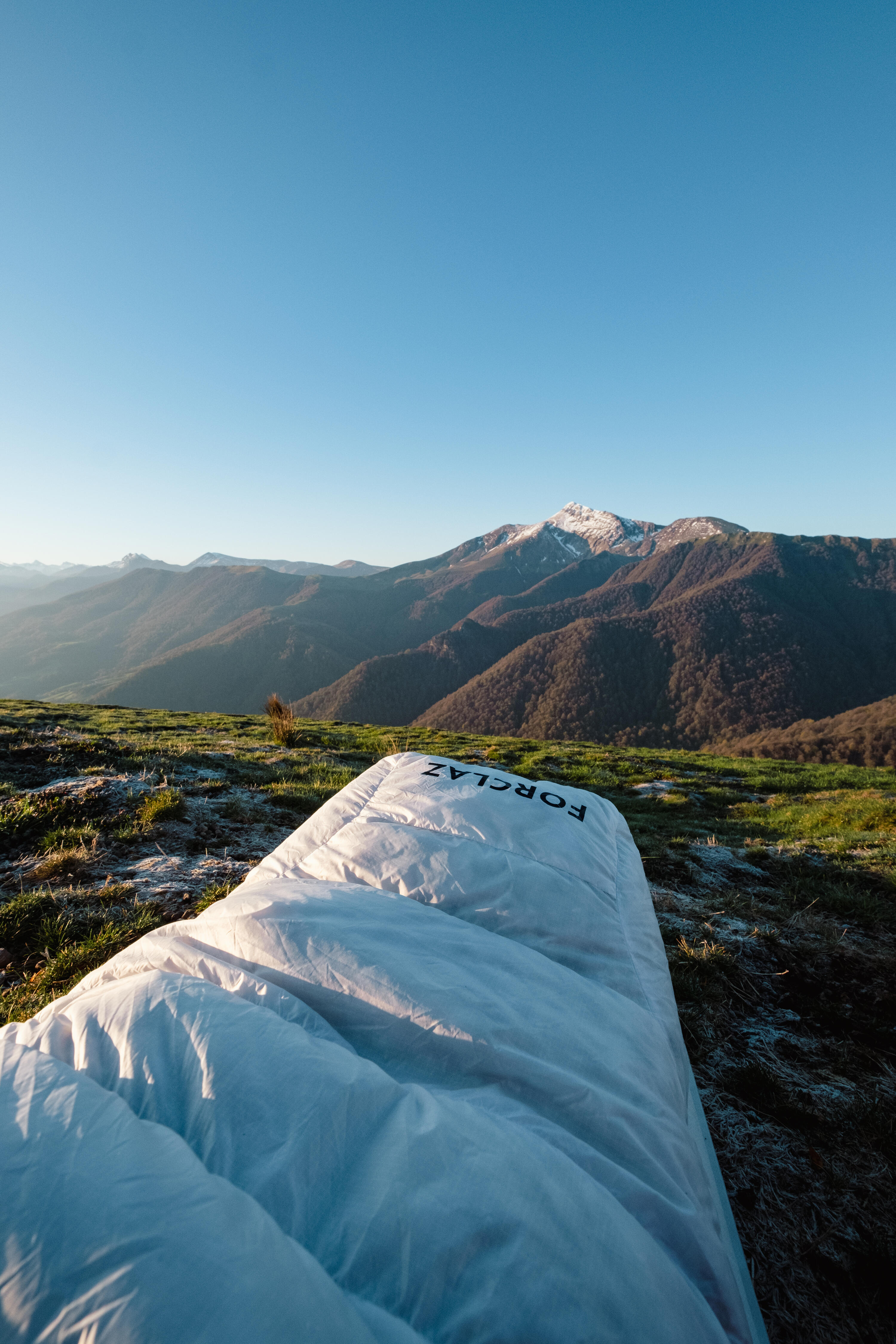Lichte en compacte dons slaapzak voor trekking 0°C MT900 undyed 13/15
