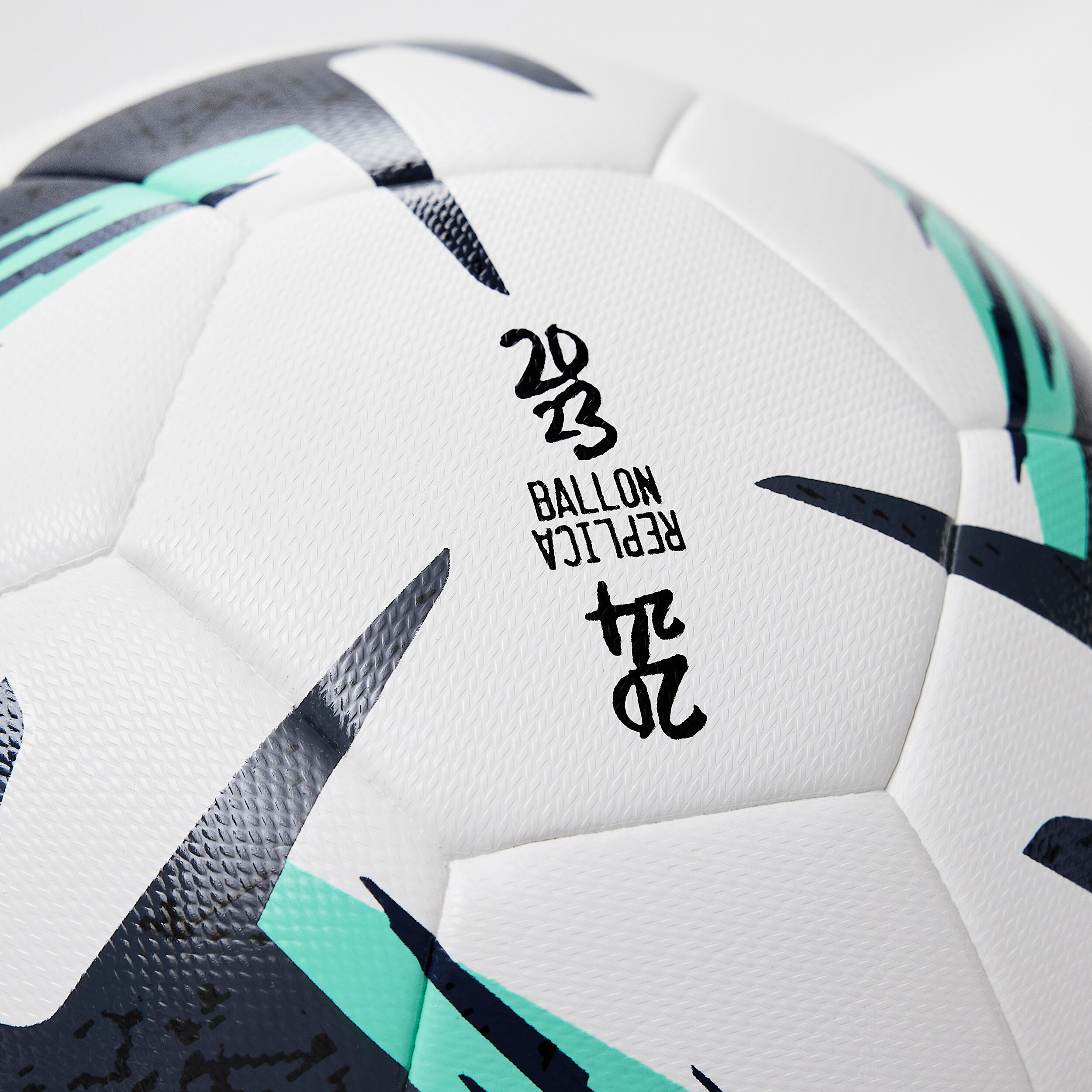 BOLA DE FUTEBOL OFICIAL LIGUE 2 BKT RÉPLICA 2023 TAMANHO 5 5/7