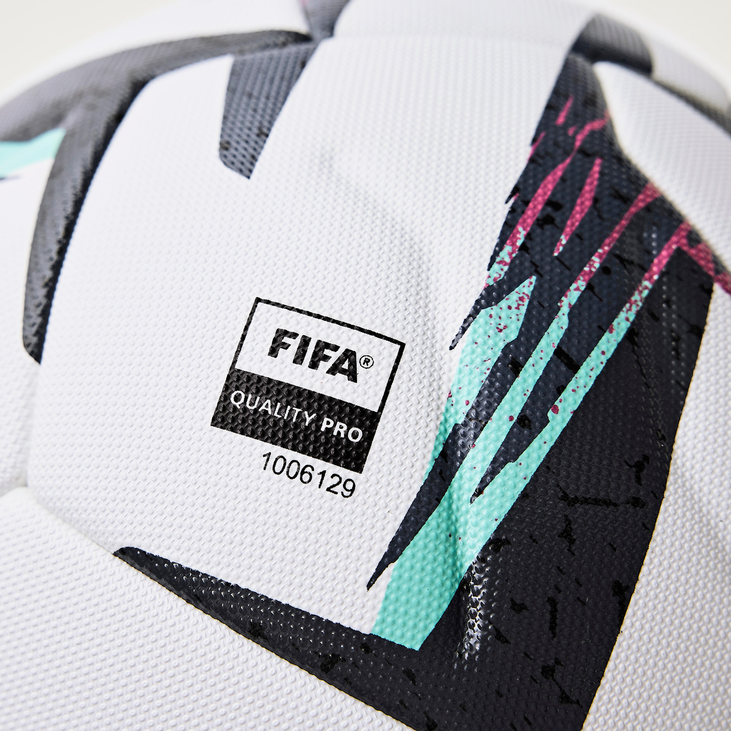 BALÓN DE FÚTBOL LIGUE 2 BKT BALÓN PARTIDO OFICIAL 2023 7/26