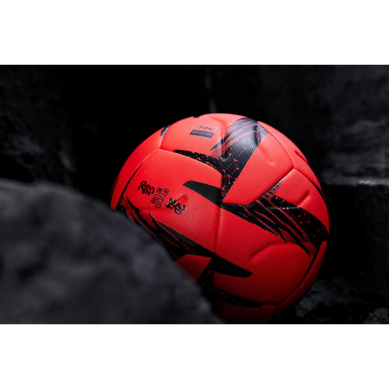 Fotbalový míč 2. ligy BKT oficiální Match Ball Zima 2023 s krabicí