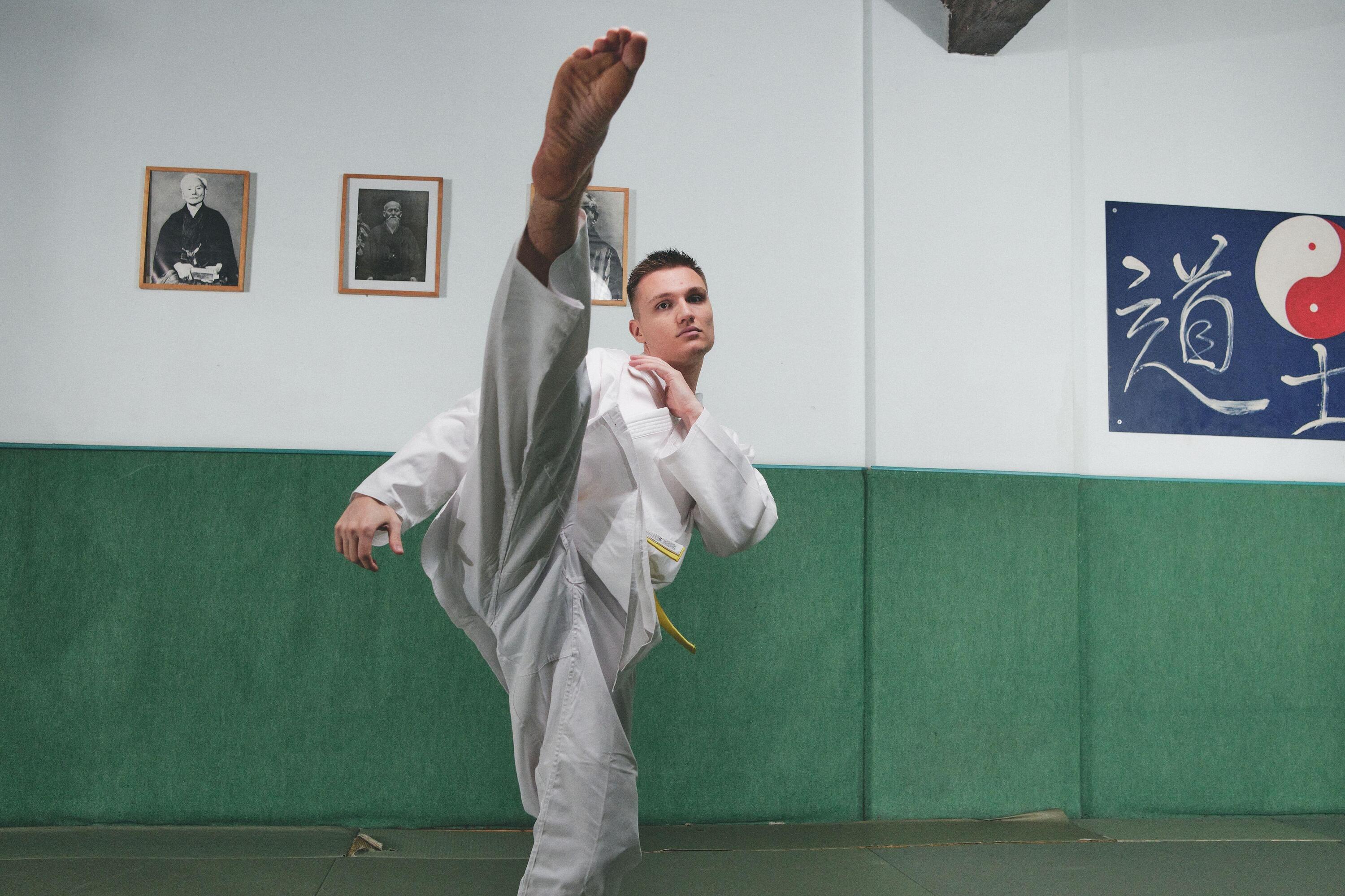 DOJO MASTER Kimono Karaté 606 Club – 100% Coton Blanc Taille 130 Cm