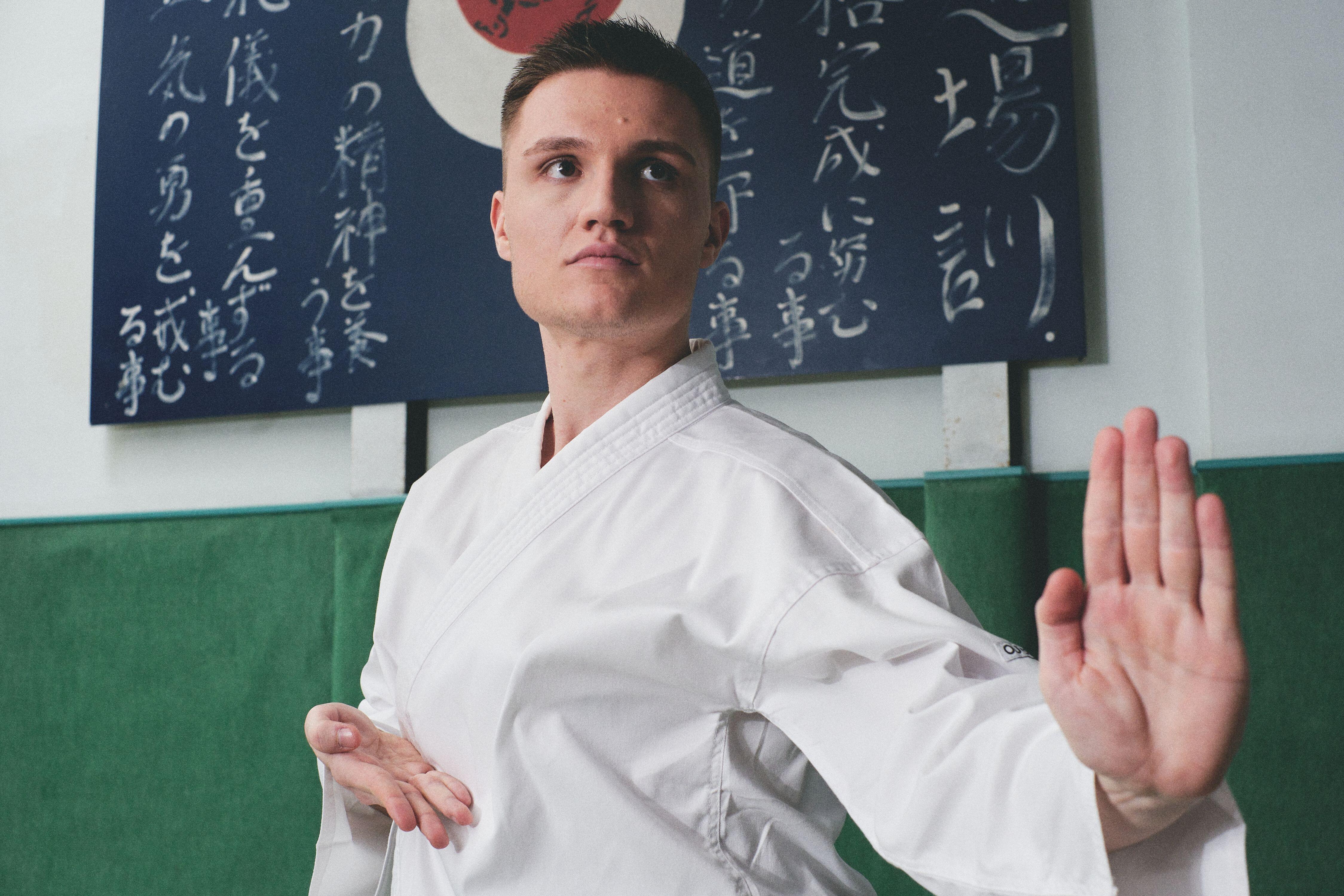 100 Adult Karate Uniform