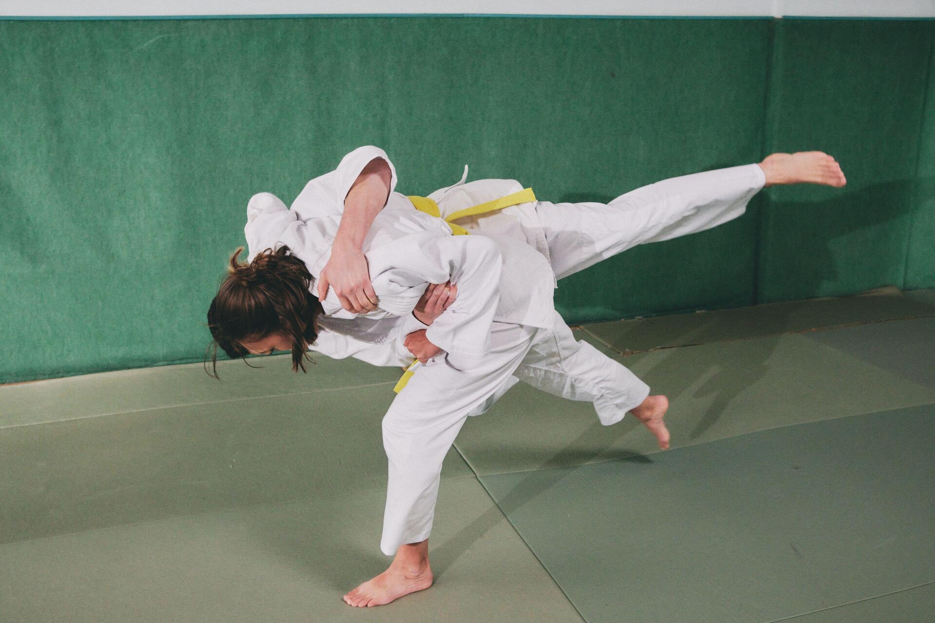 JUDO: ALEGE ȘI DESCOPERĂ CENTURILE