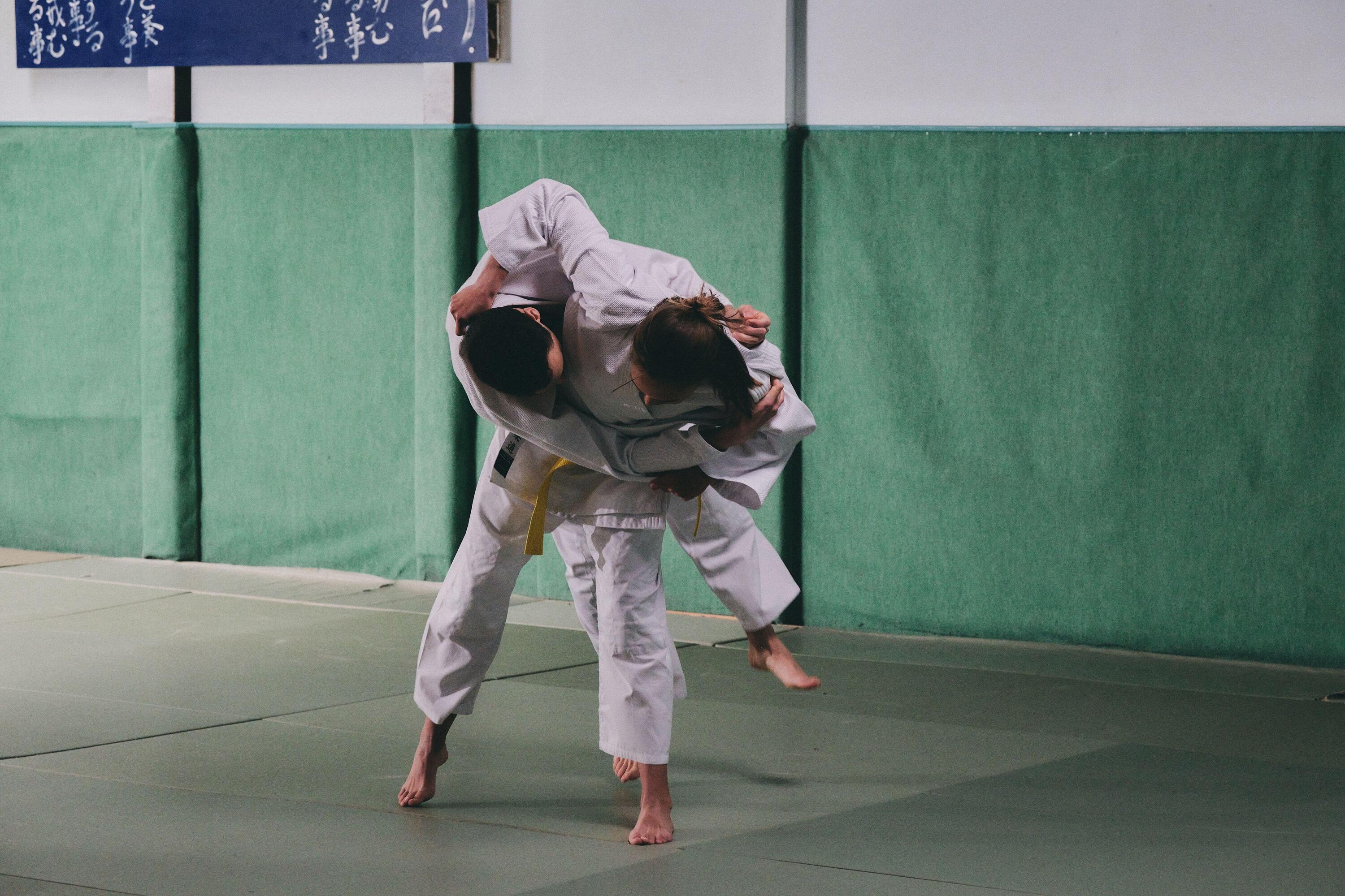 Kimono adulto judo 100 bianco 6/14