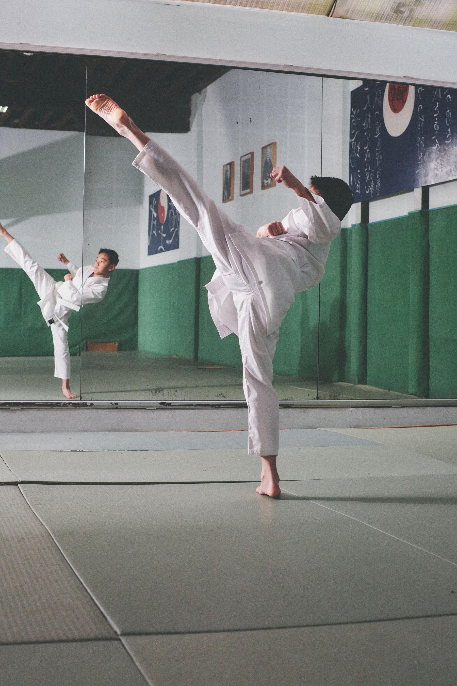 V.Sports Student white Karate suit Martial Arts medium weight karate gi children and adults, White