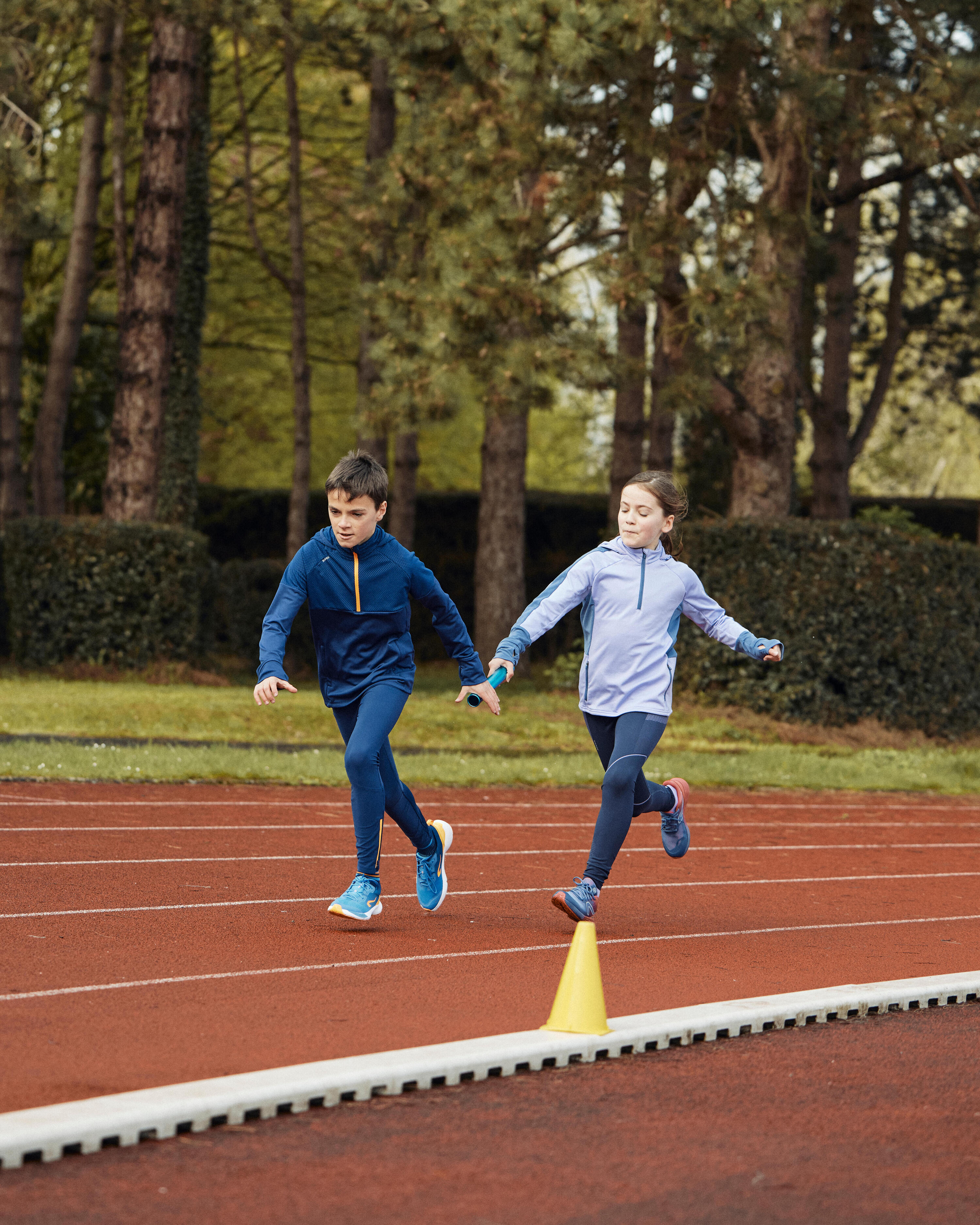 KIPRUN CARE 500 kid's seamless running leggings - Navy/Mauve 12/13