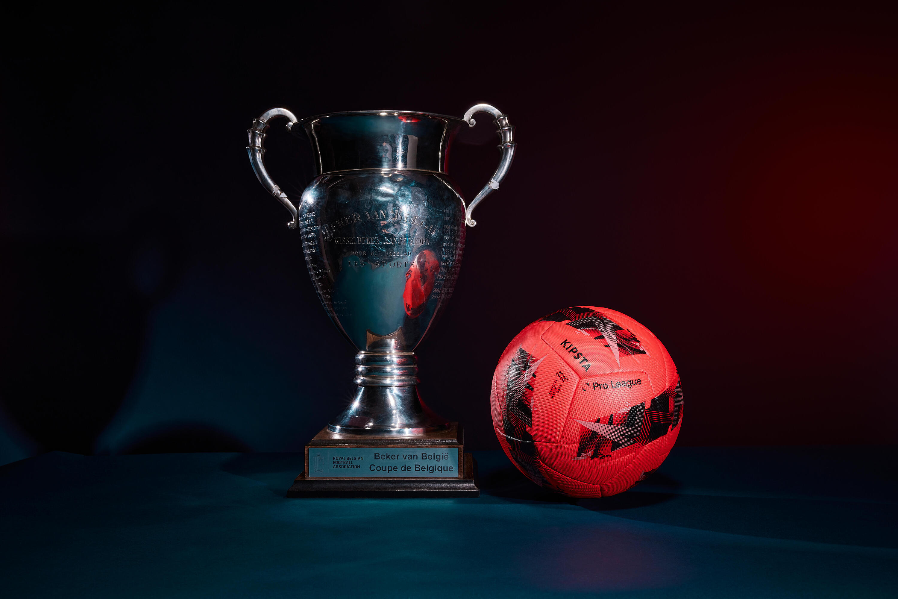 Fussball Grösse 5 - Pro League offizieller Spielball Winter 2023–2025 11/11
