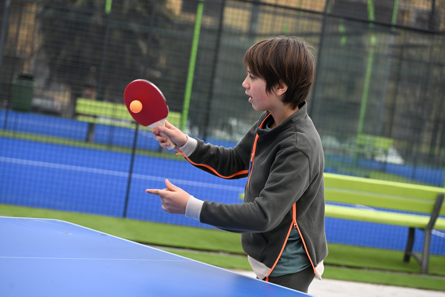 Règles officielles du tennis de table au Canada - Service, Retour