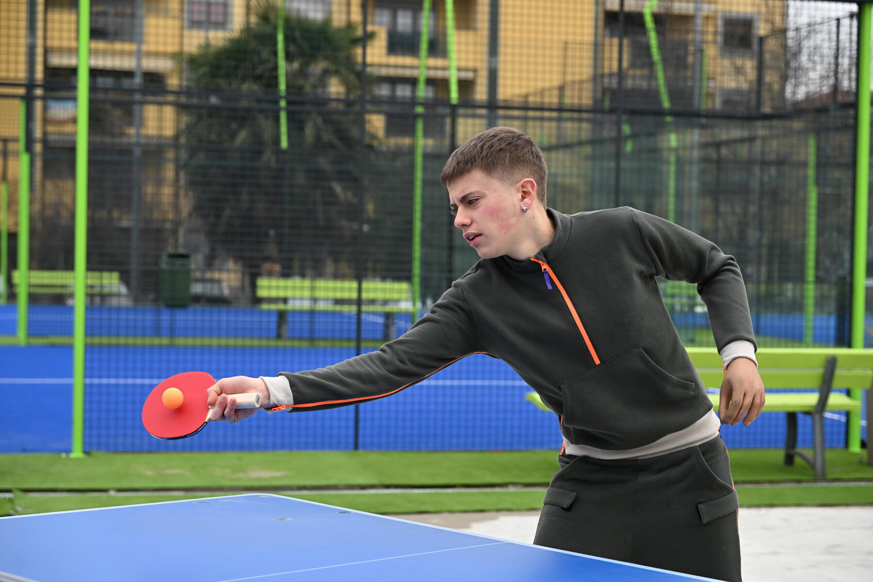 Règles officielles du tennis de table au Canada - Service, Retour