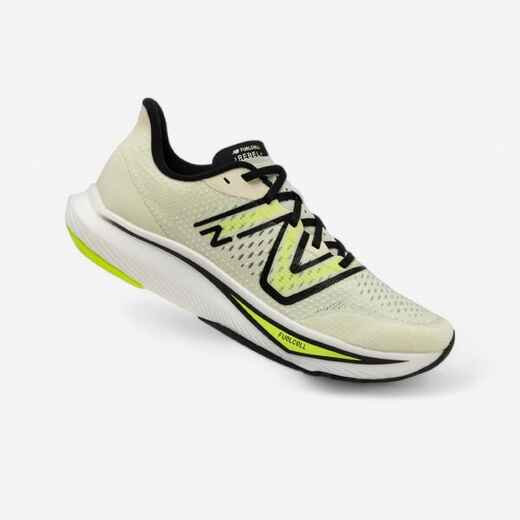 
      Laufschuhe Herren New Balance - Rebel V3 weiss/gelb
  