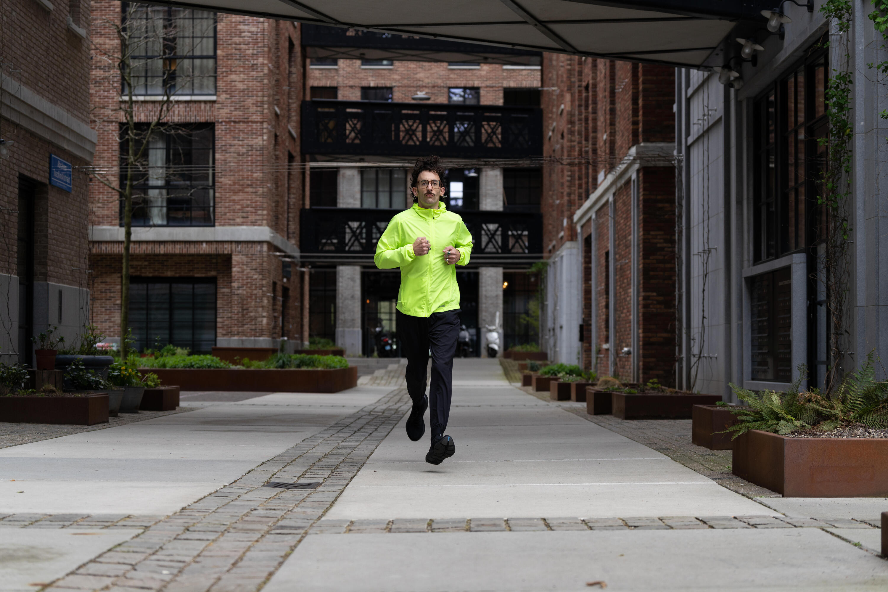 PANTALÓN RUNNING HOMBRE DRY100 7/9