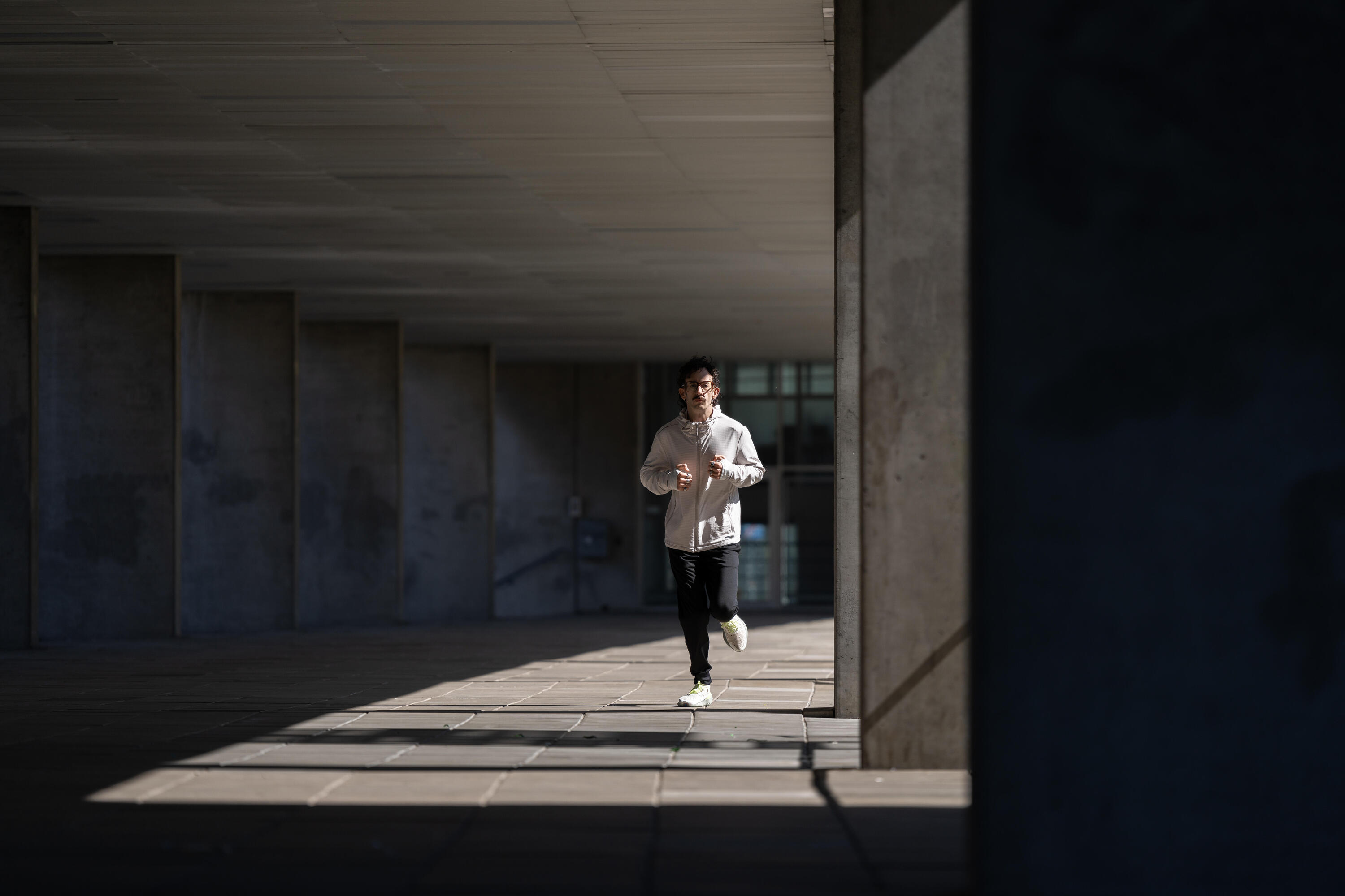PANTALÓN RUNNING HOMBRE DRY100 5/9