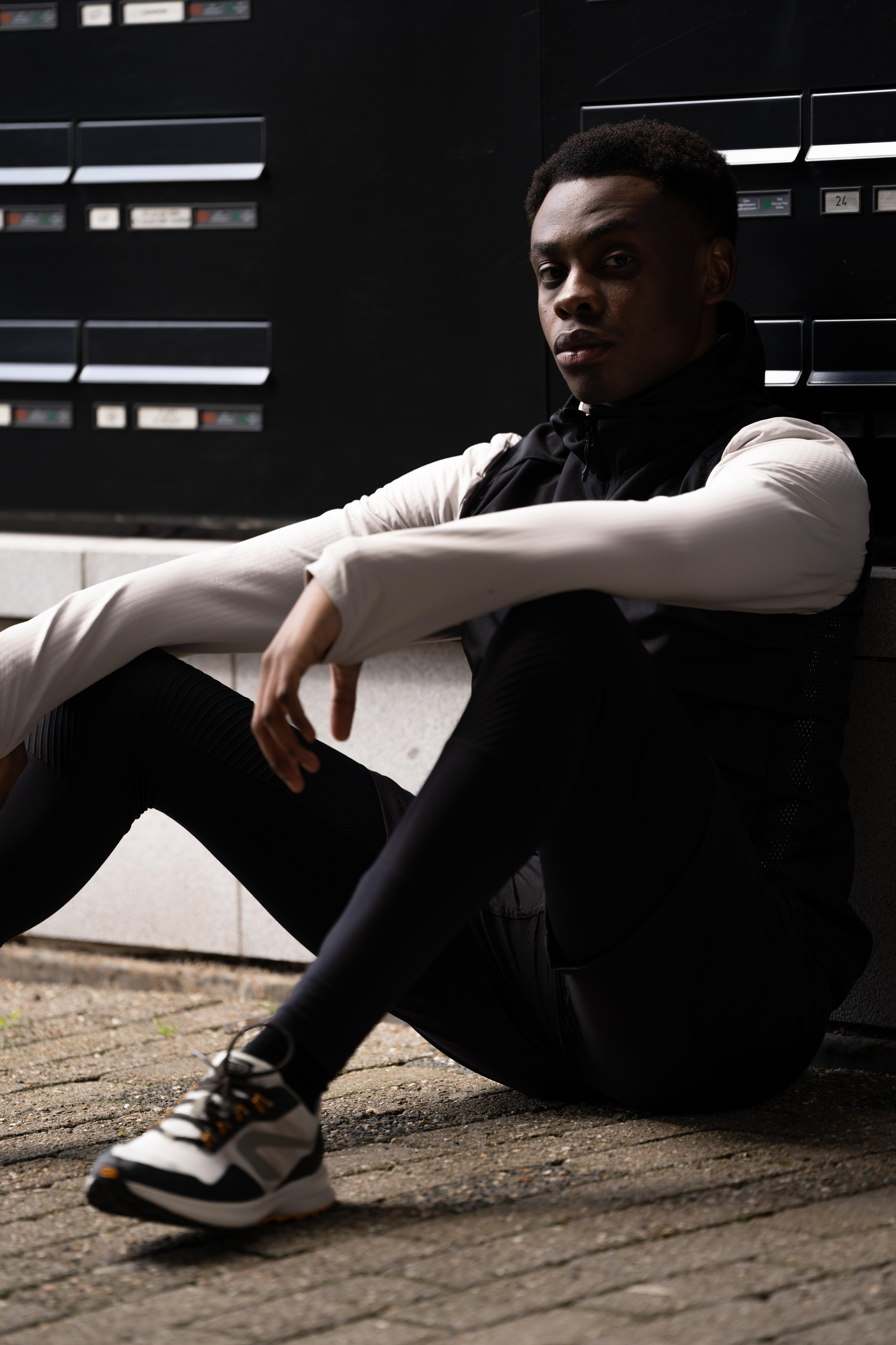 men-s-running-windbreaker-vest