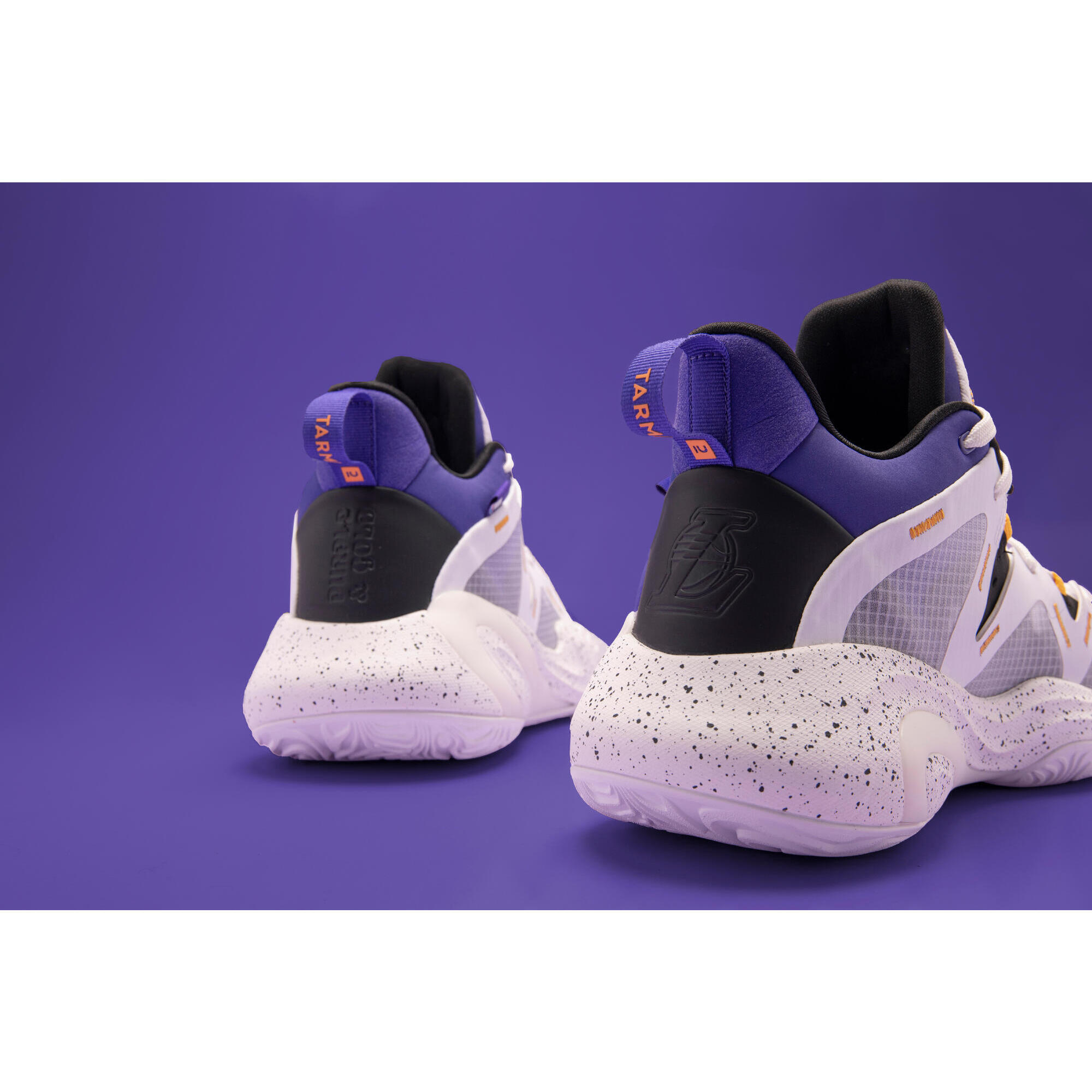 LOS ANGELES LAKERS UOMINI/DONNE SCARPE DA BASKET - 900 NBA MID-3 BIANCO