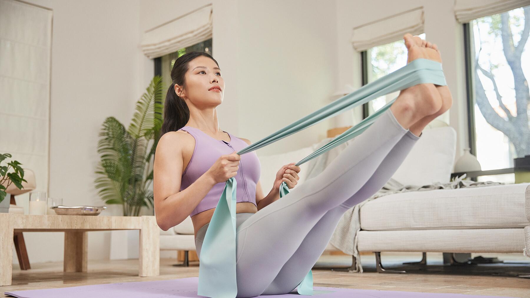 8 exerciții cu banda elastică - rutina mea de fitness  