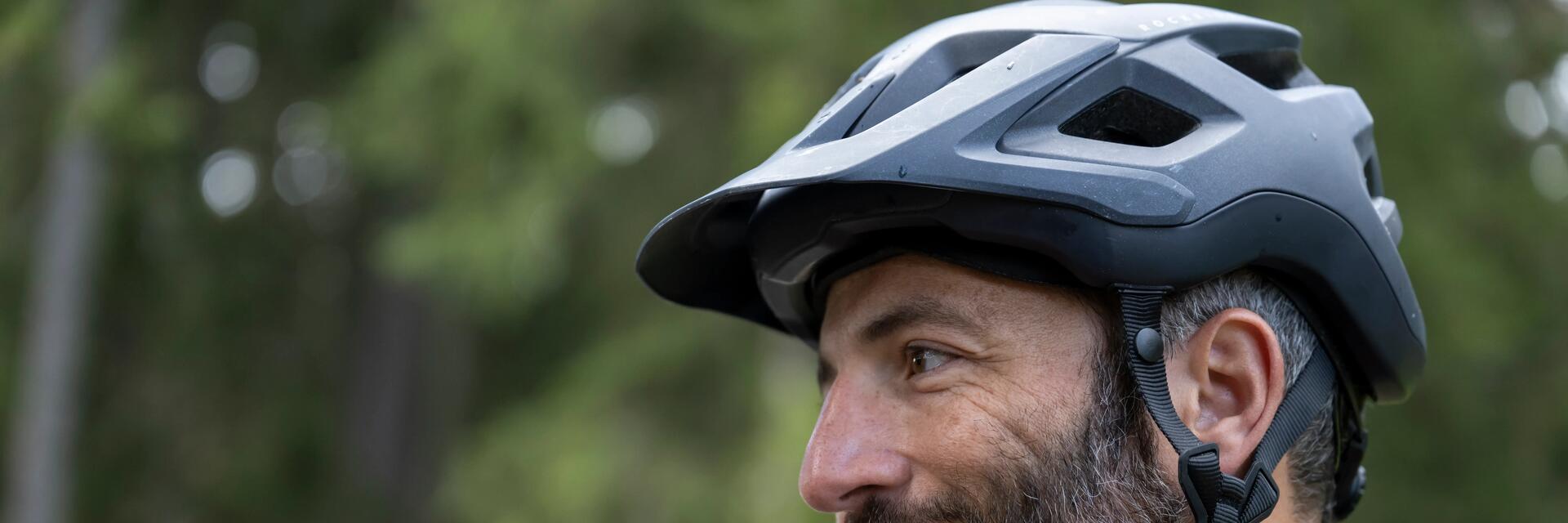 Guide : comment bien choisir son casque de VTT ?