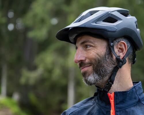 Guide : comment bien choisir son casque de VTT ?