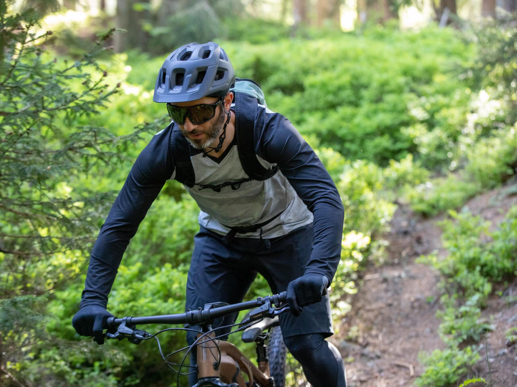 Guide : comment bien choisir son casque de VTT ?