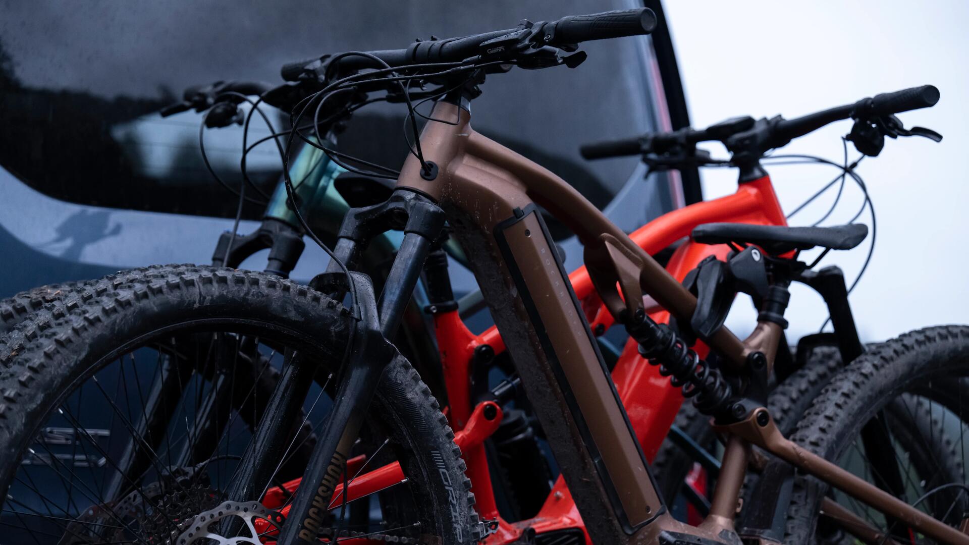 8649390 - E-Expl 520 S