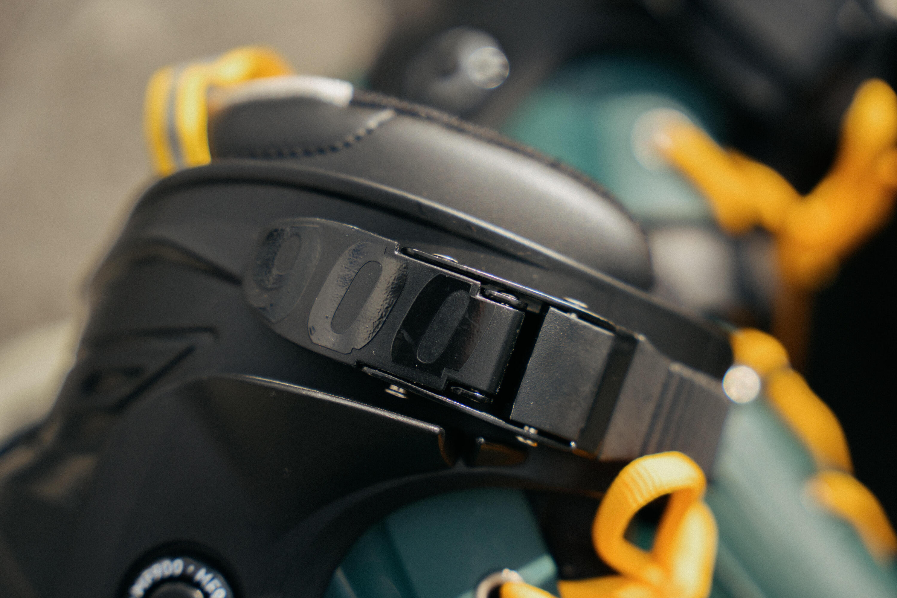 Inline Skates Inliner Freeskate MF900 Erwachsene urban green  18/22