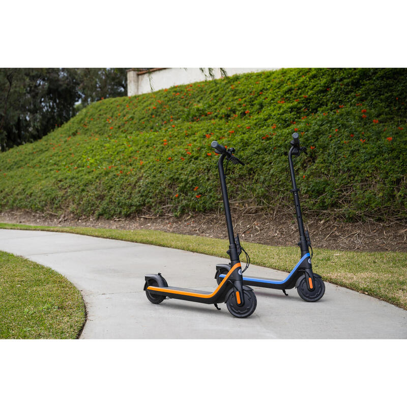 Segway-Ninebot, Trottinette Électrique, Modèle C2 Pro E pour Enfants et  Adolescents, 3 Modes de Conduite avec Vitesse Maximale de 16 km/h,  Autonomie de 17 km : : Sports et Loisirs