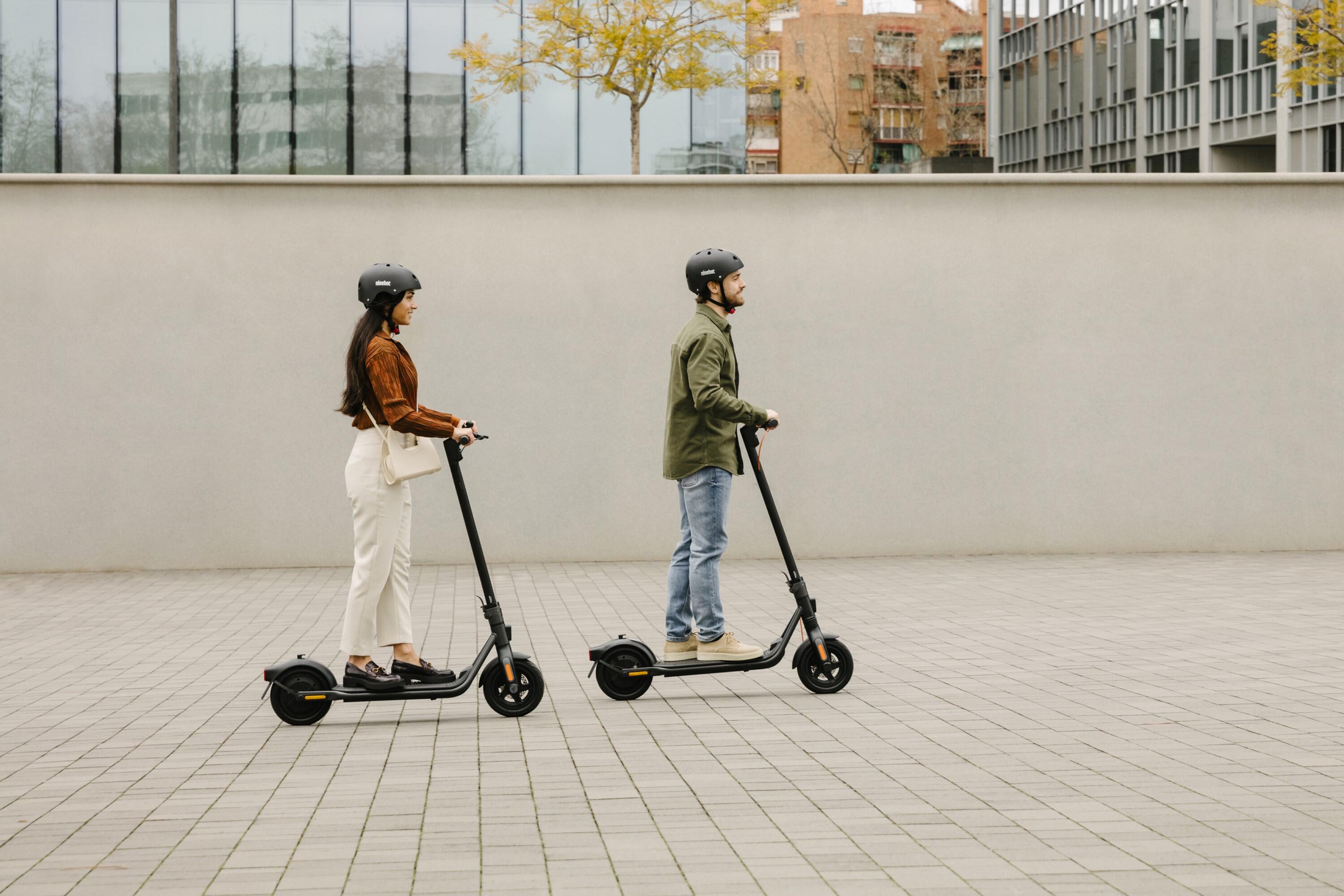 Trottinette électrique Ninebot F2D 7/8