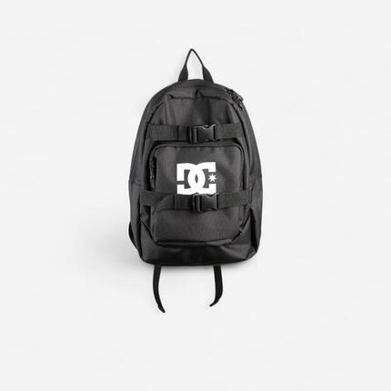 SAC A DOS DE SKATE DC SHOES STRAPPER NOIR AVEC FIXATION POUR SKATEBOARD