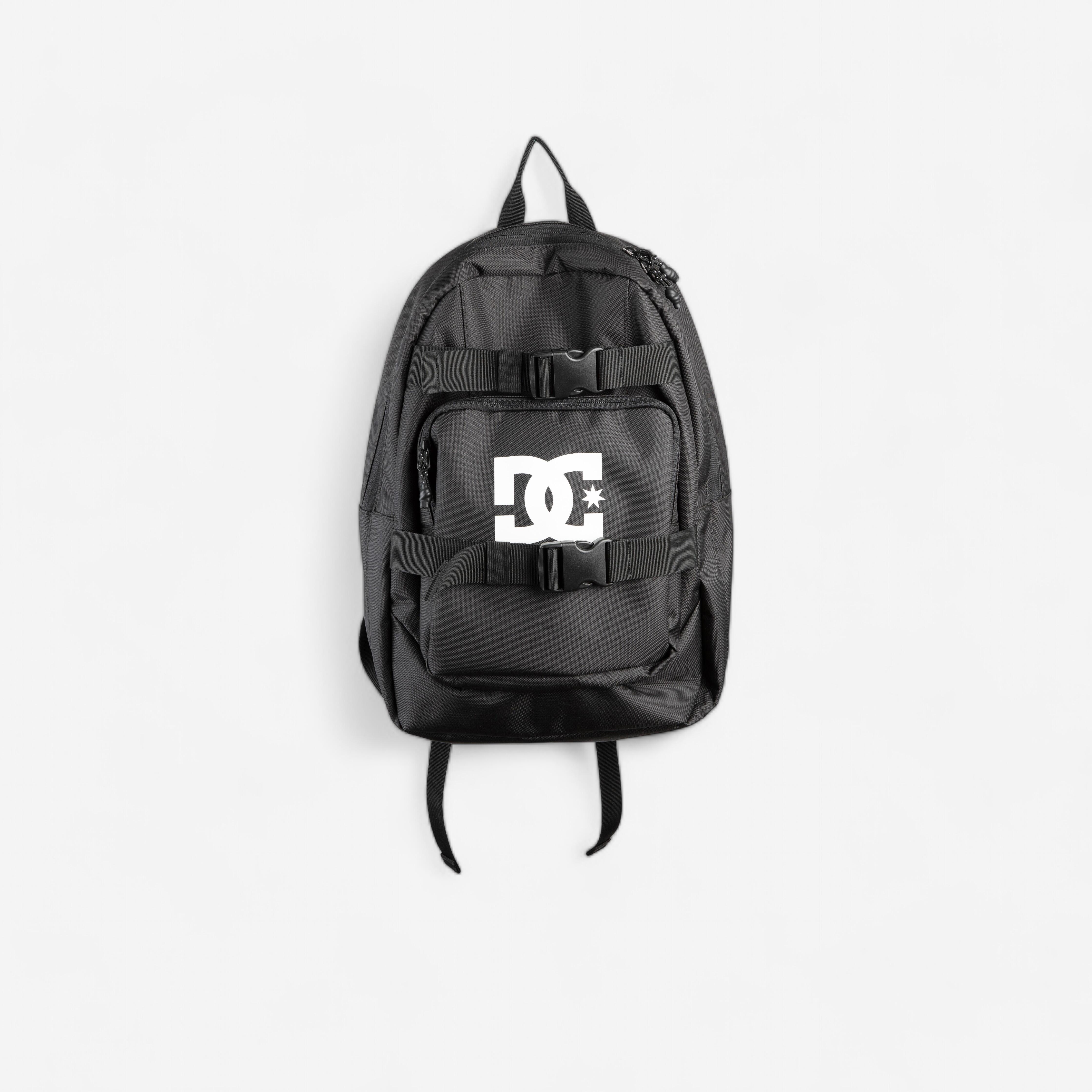 SAC A DOS DE SKATE DC SHOES STRAPPER NOIR AVEC FIXATION POUR