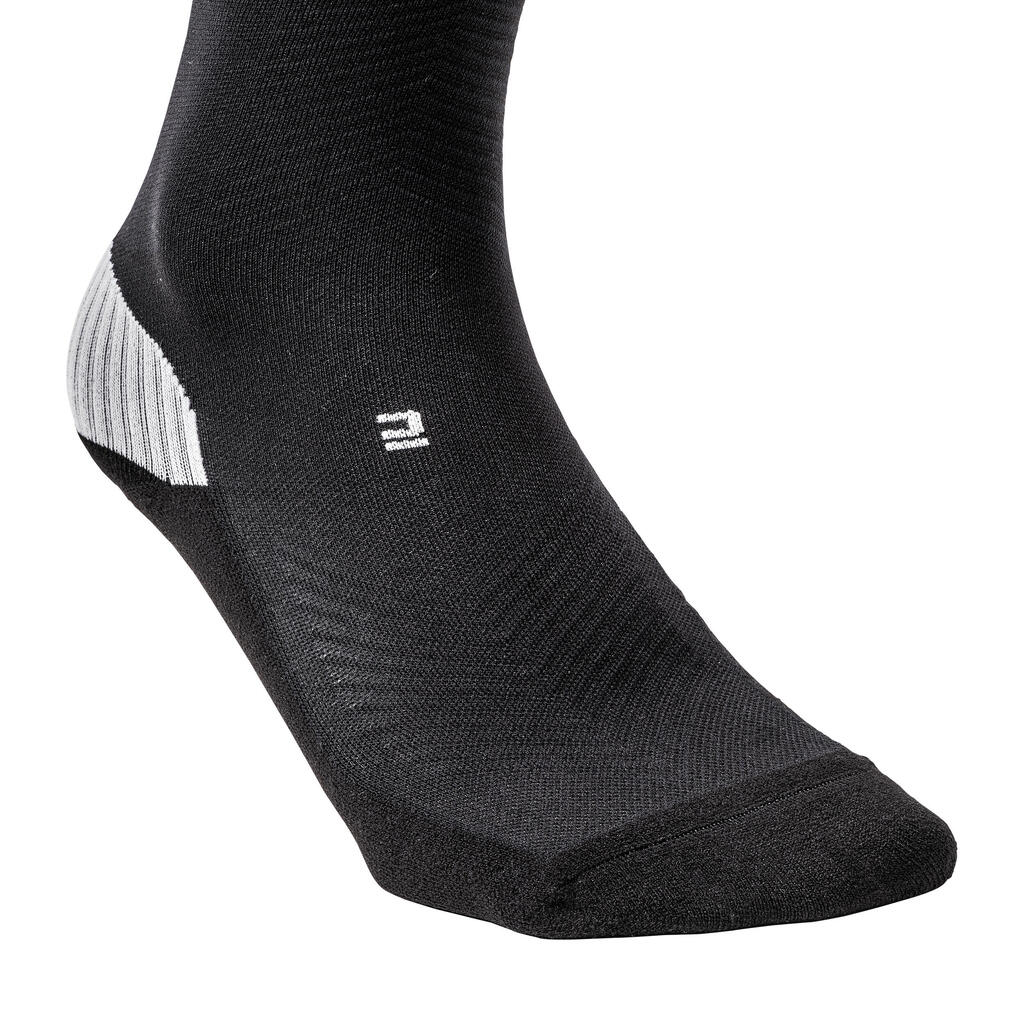 Suaugusiųjų žolės riedulio kojinės „FH500“, juodos