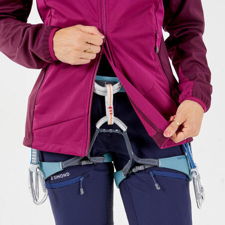 Куртка жіноча для альпінізму із софтшелу сливова