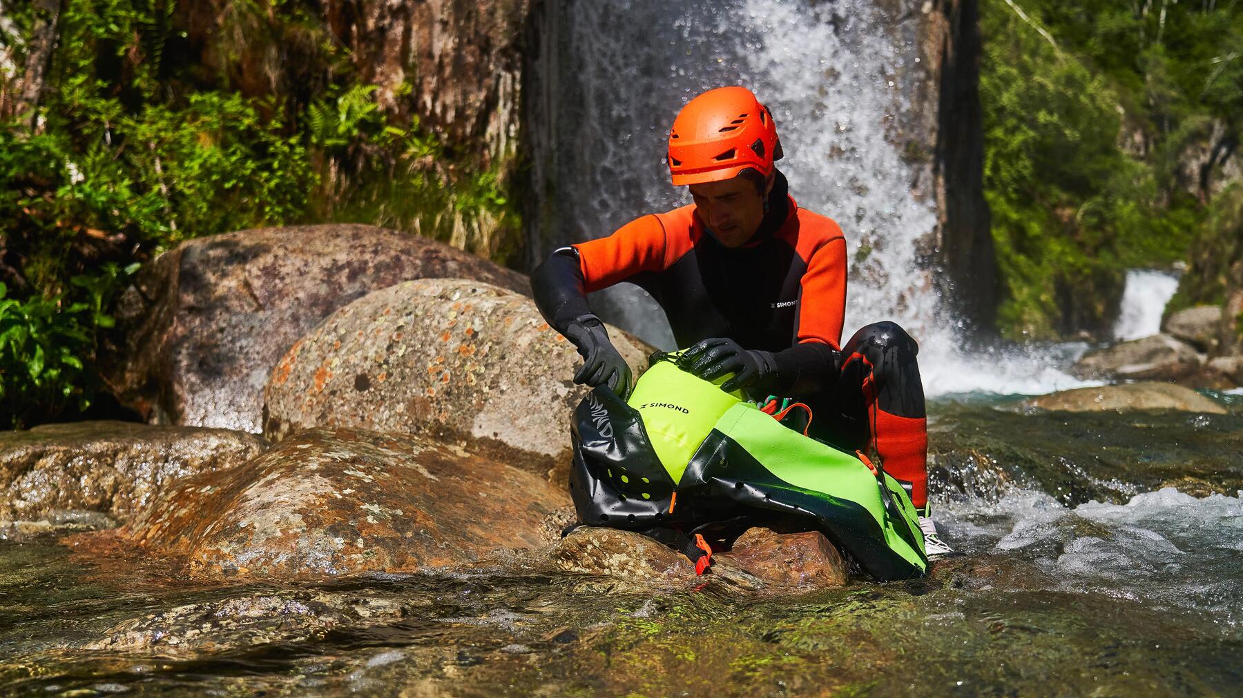 Lerne hier die Waitamo Caves in Neuseeland kennen!