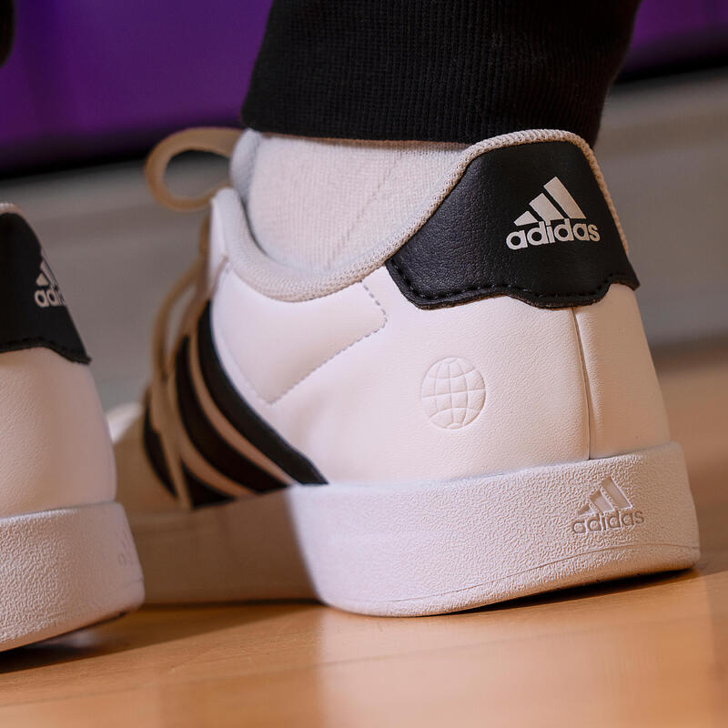 Scarpe da ginnastica Adidas bambino BREAKNET con lacci bianco-nero dal 35 al 39