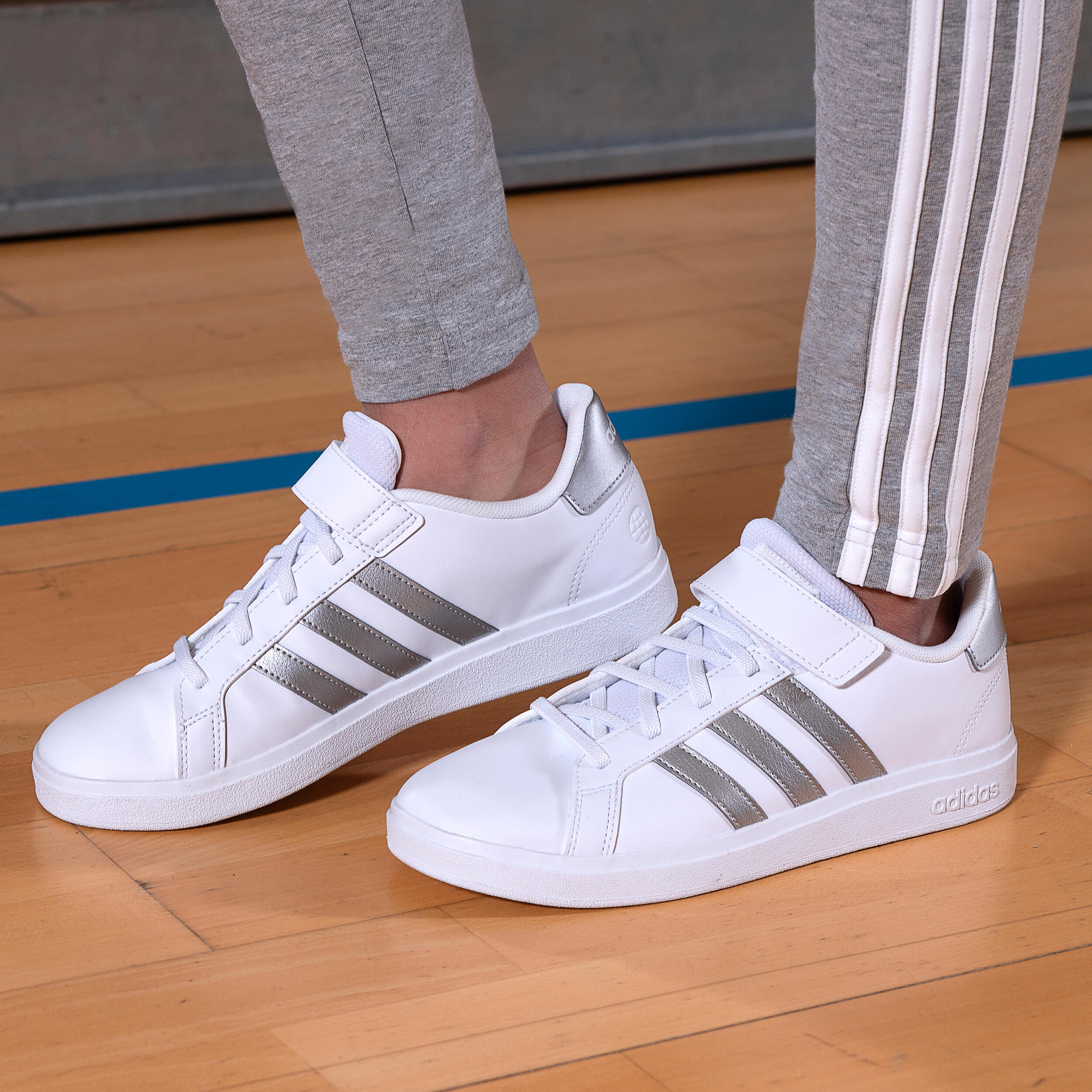 Zapatillas Deportivas Tira Velcro Ni os adidas Grand Court Blanco