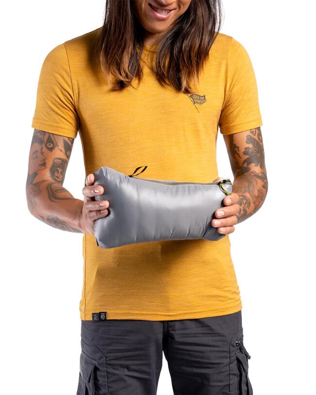 Piumino trekking uomo MT100 PIUMA verde oliva