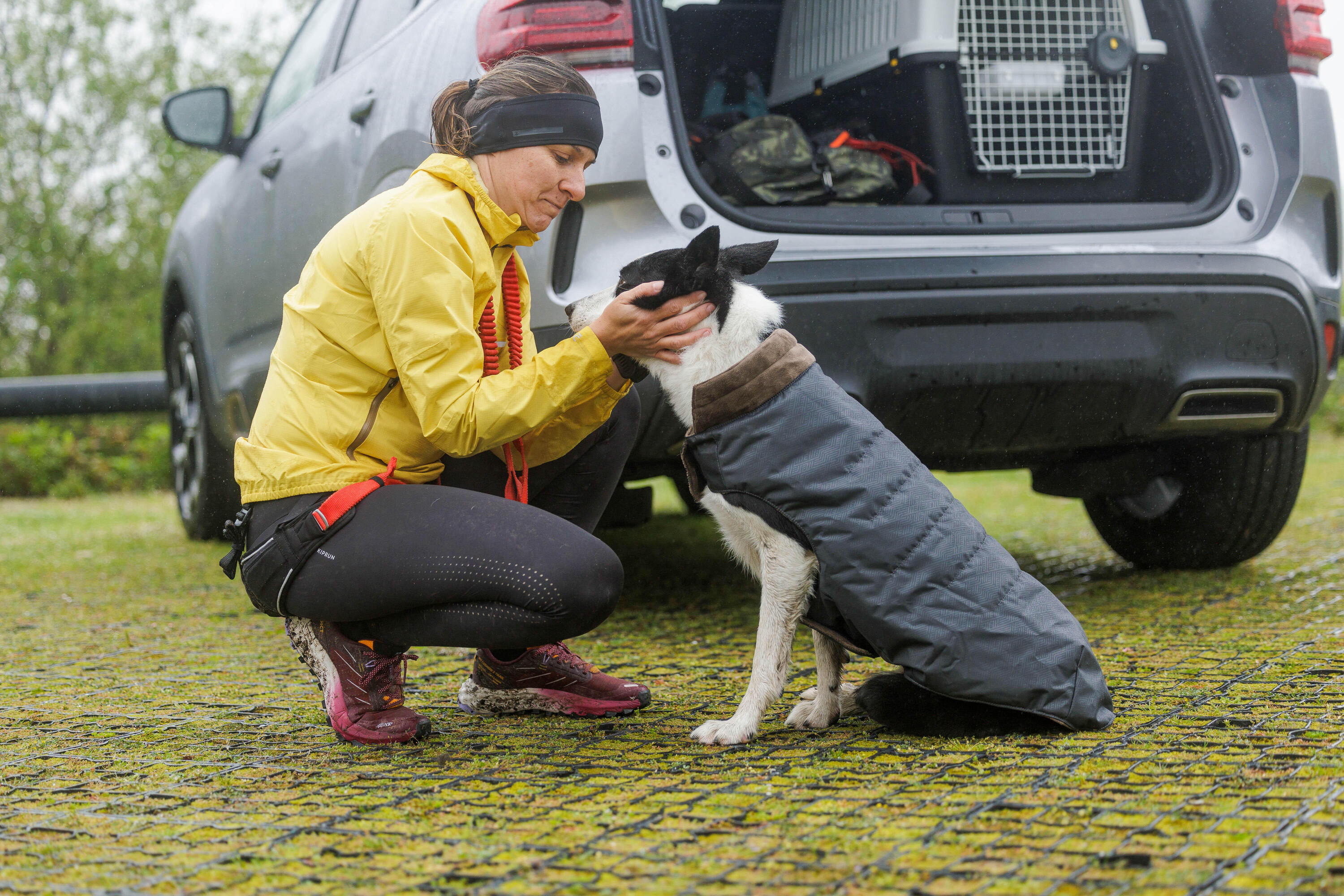 Hundeweste warm grau  12/12