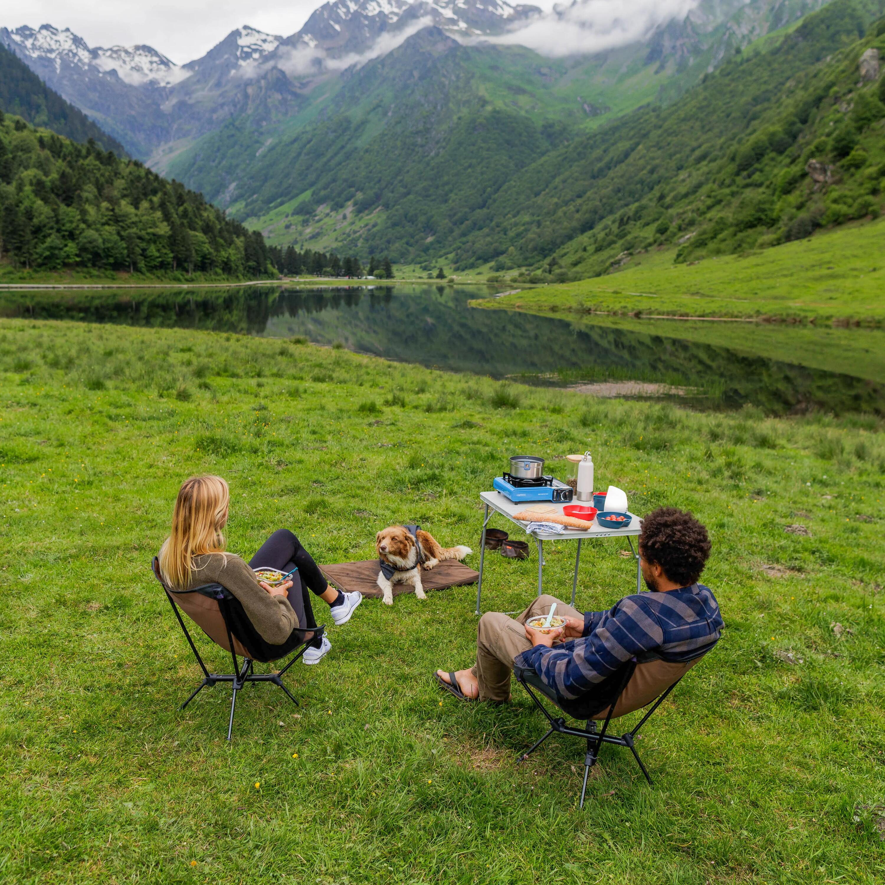 Camping, acampar, camping con perro, sillas camping