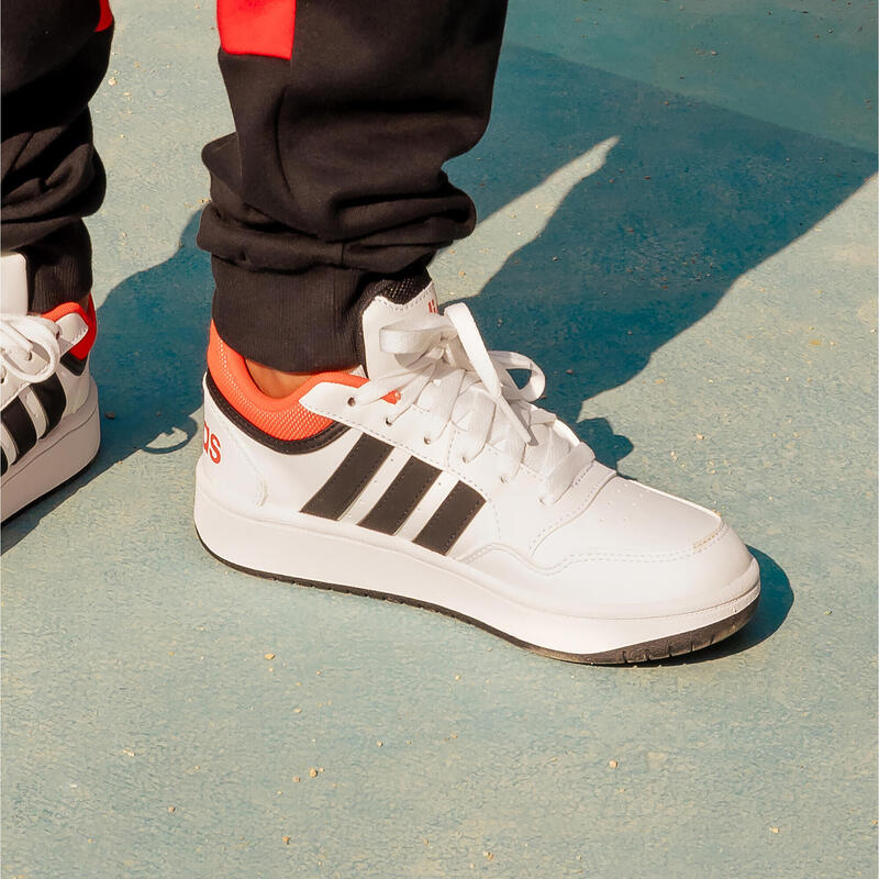 Dětské boty Adidas Hoops bílo-červené